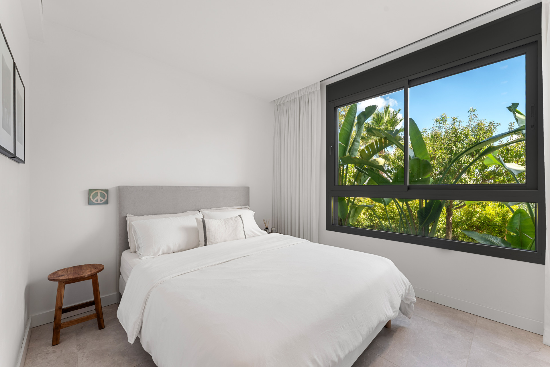  Image of Apartment - 4 Bedrooms - 3 Bathrooms for sale in Malaga-Marbella-Spain, Image 16