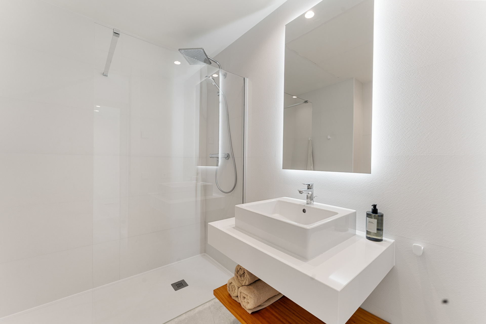  Image of Apartment - 4 Bedrooms - 3 Bathrooms for sale in Malaga-Marbella-Spain, Image 15