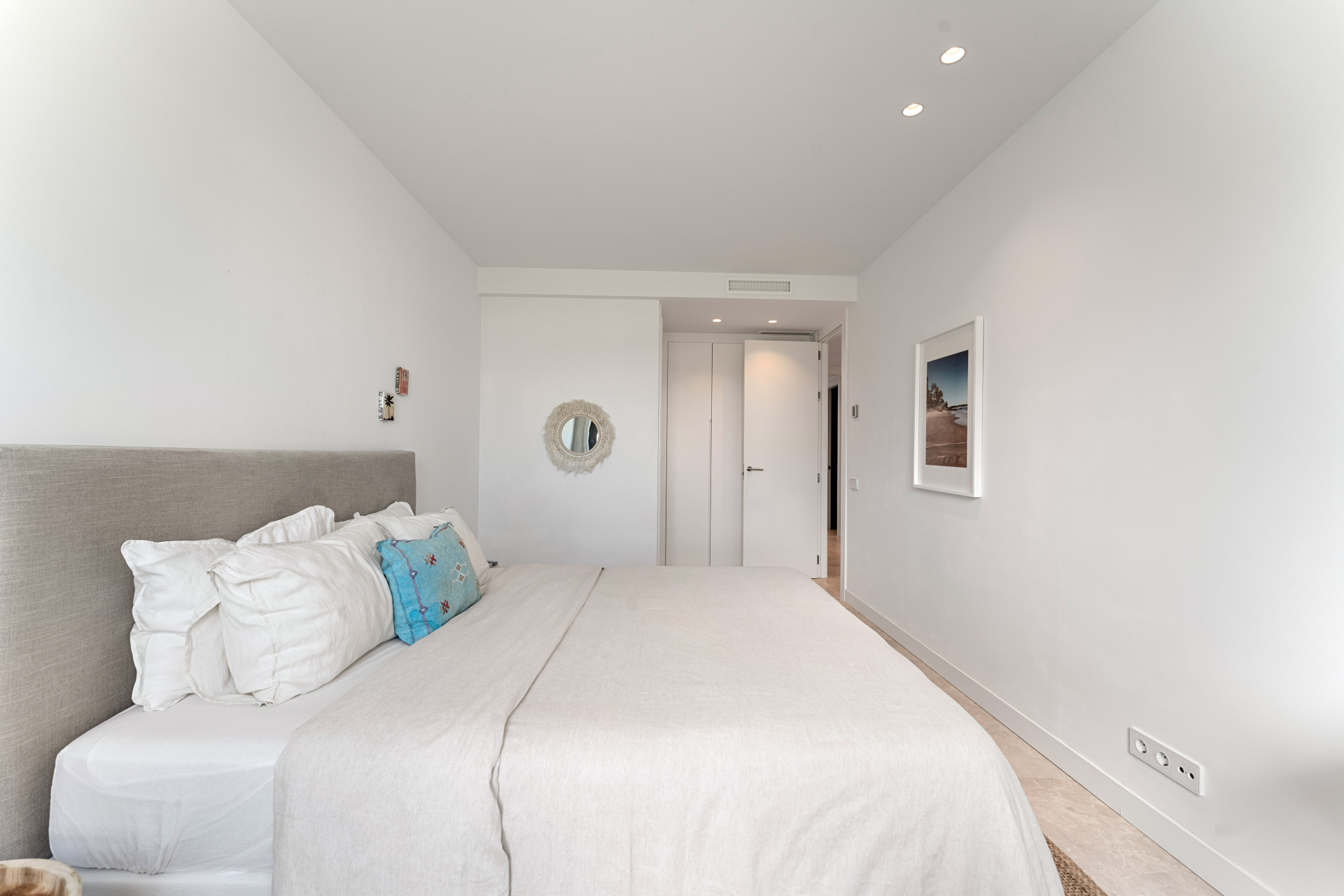  Image of Apartment - 4 Bedrooms - 3 Bathrooms for sale in Malaga-Marbella-Spain, Image 14