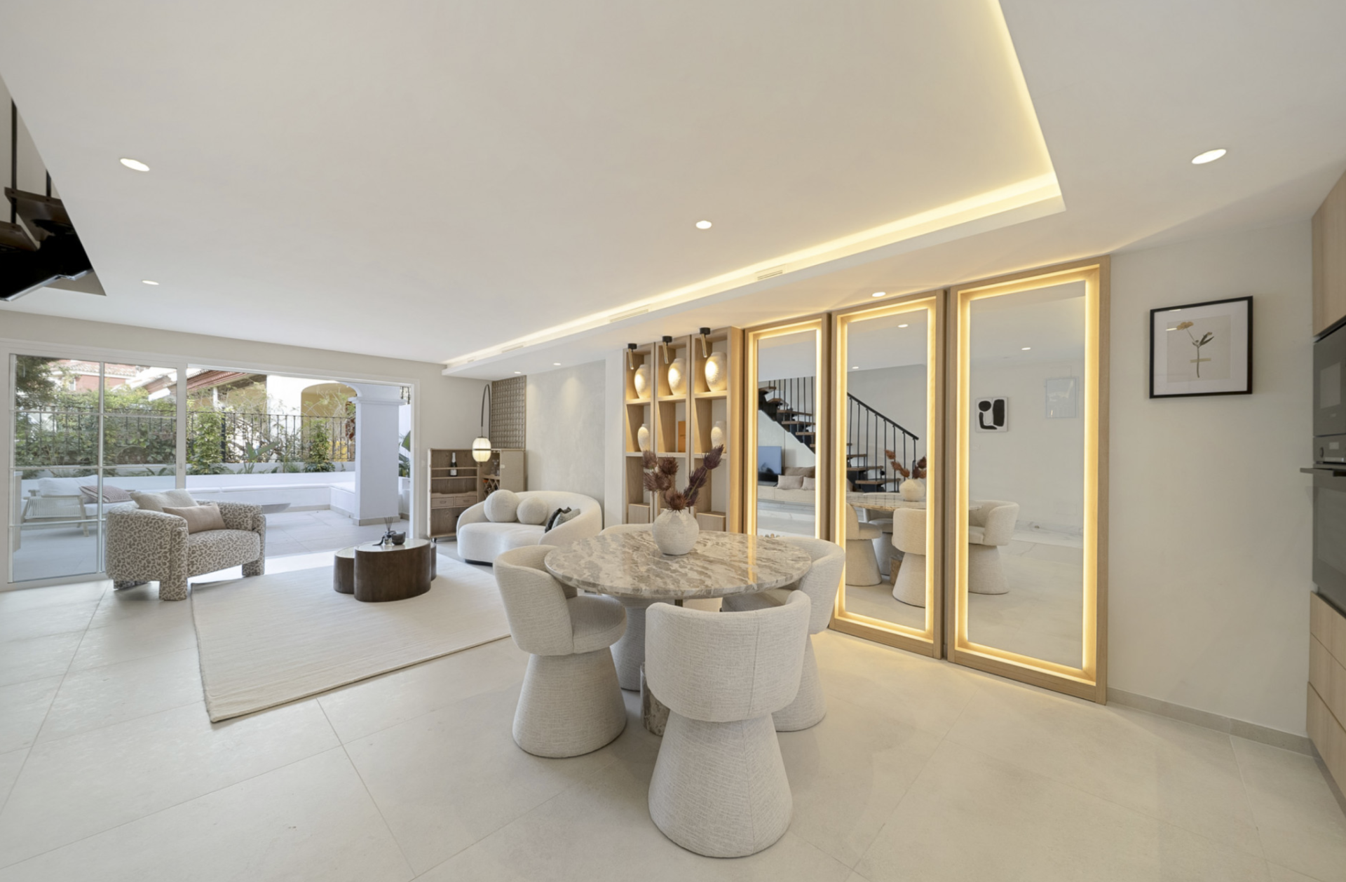 Image of Town House - 3 Bedrooms - 3 Bathrooms for sale in Malaga-Marbella-Spain, Image 8