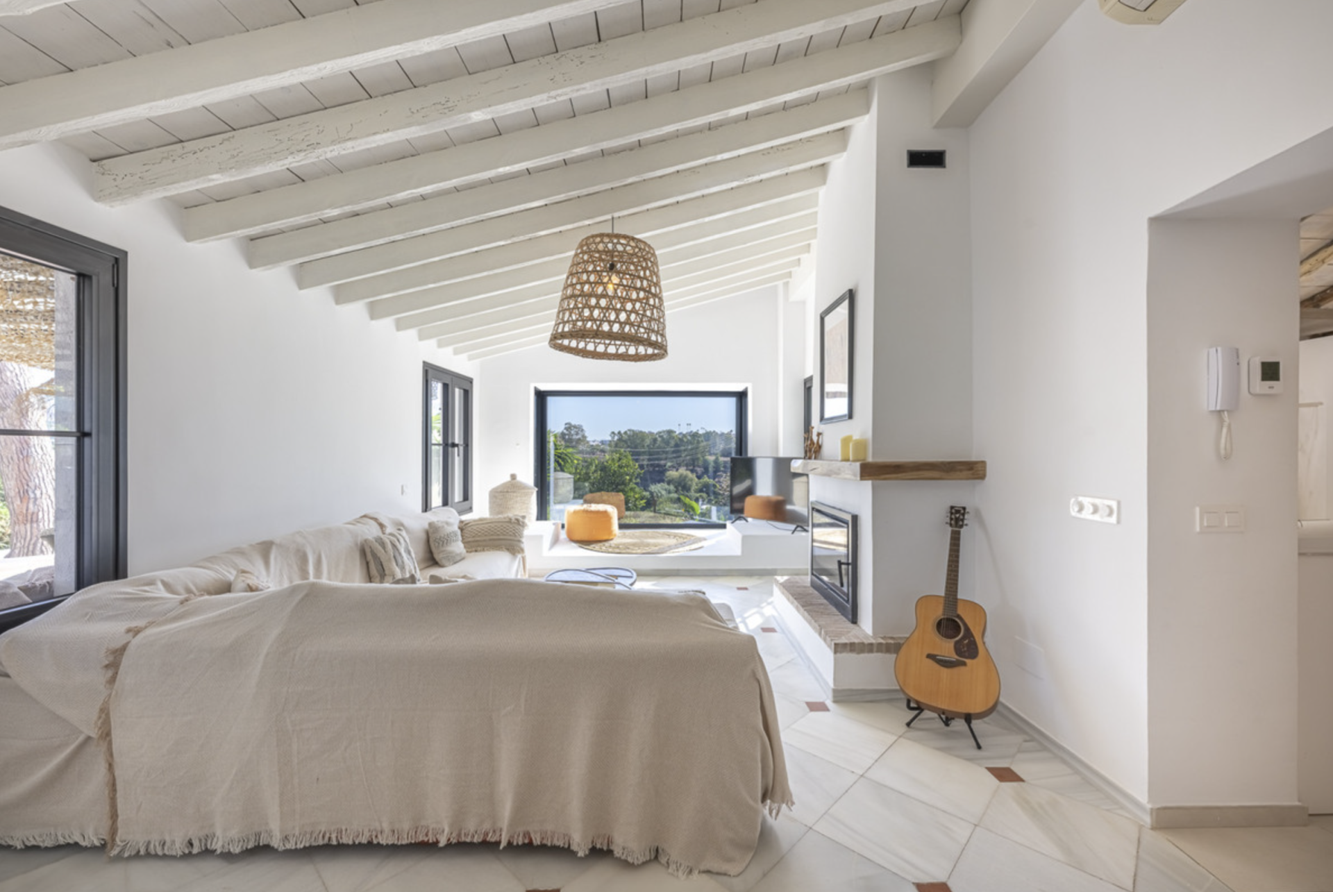  Image of Villa - 3 Bedrooms - 2 Bathrooms for sale in Malaga-San Pedro de Alcantara-Spain, Image 11