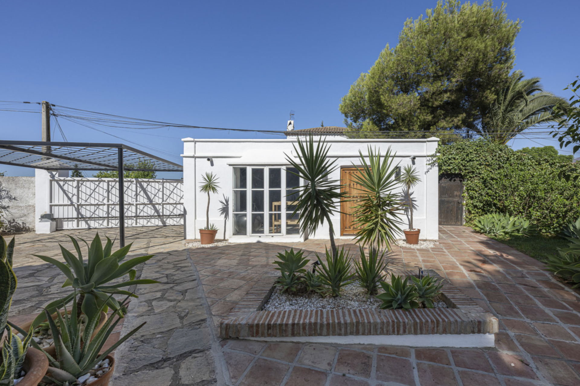  Image of Villa - 3 Bedrooms - 2 Bathrooms for sale in Malaga-San Pedro de Alcantara-Spain, Image 17