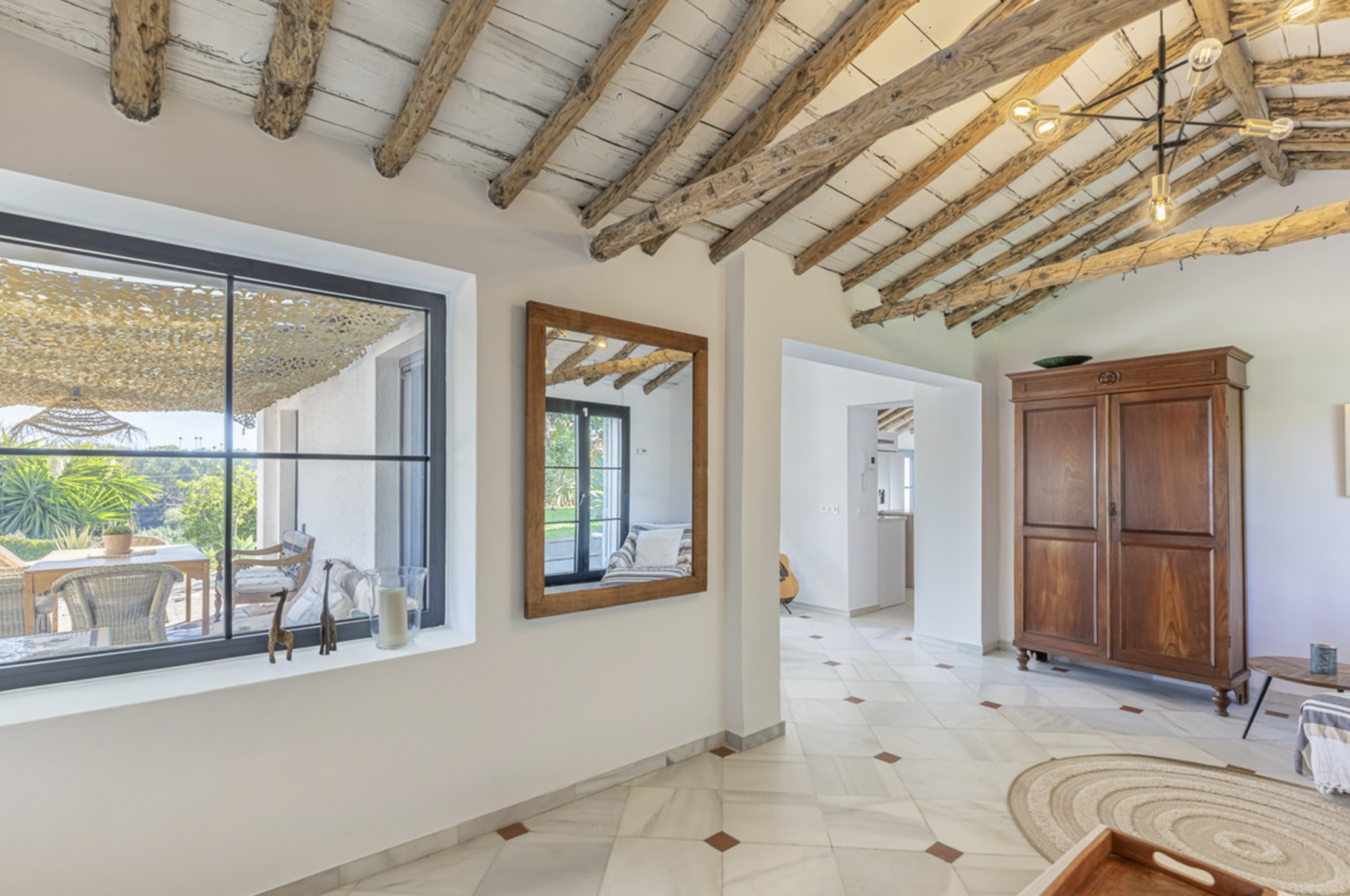  Image of Villa - 3 Bedrooms - 2 Bathrooms for sale in Malaga-San Pedro de Alcantara-Spain, Image 6