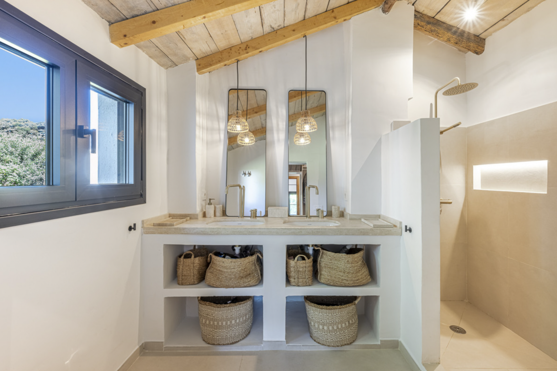  Image of Villa - 3 Bedrooms - 2 Bathrooms for sale in Malaga-San Pedro de Alcantara-Spain, Image 18
