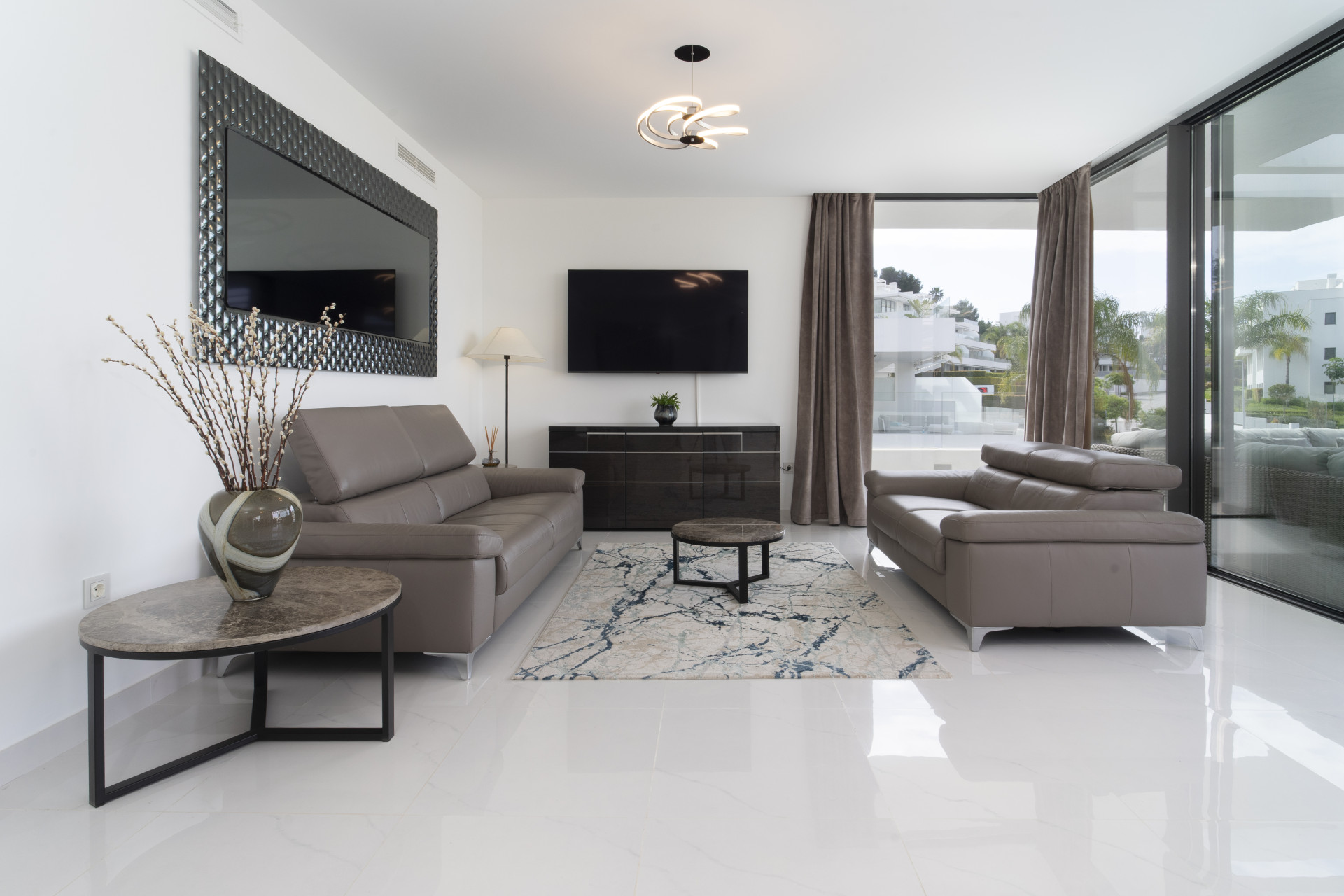  Image of Penthouse - 3 Bedrooms - 2 Bathrooms for sale in Malaga-Estepona-Spain, Image 43
