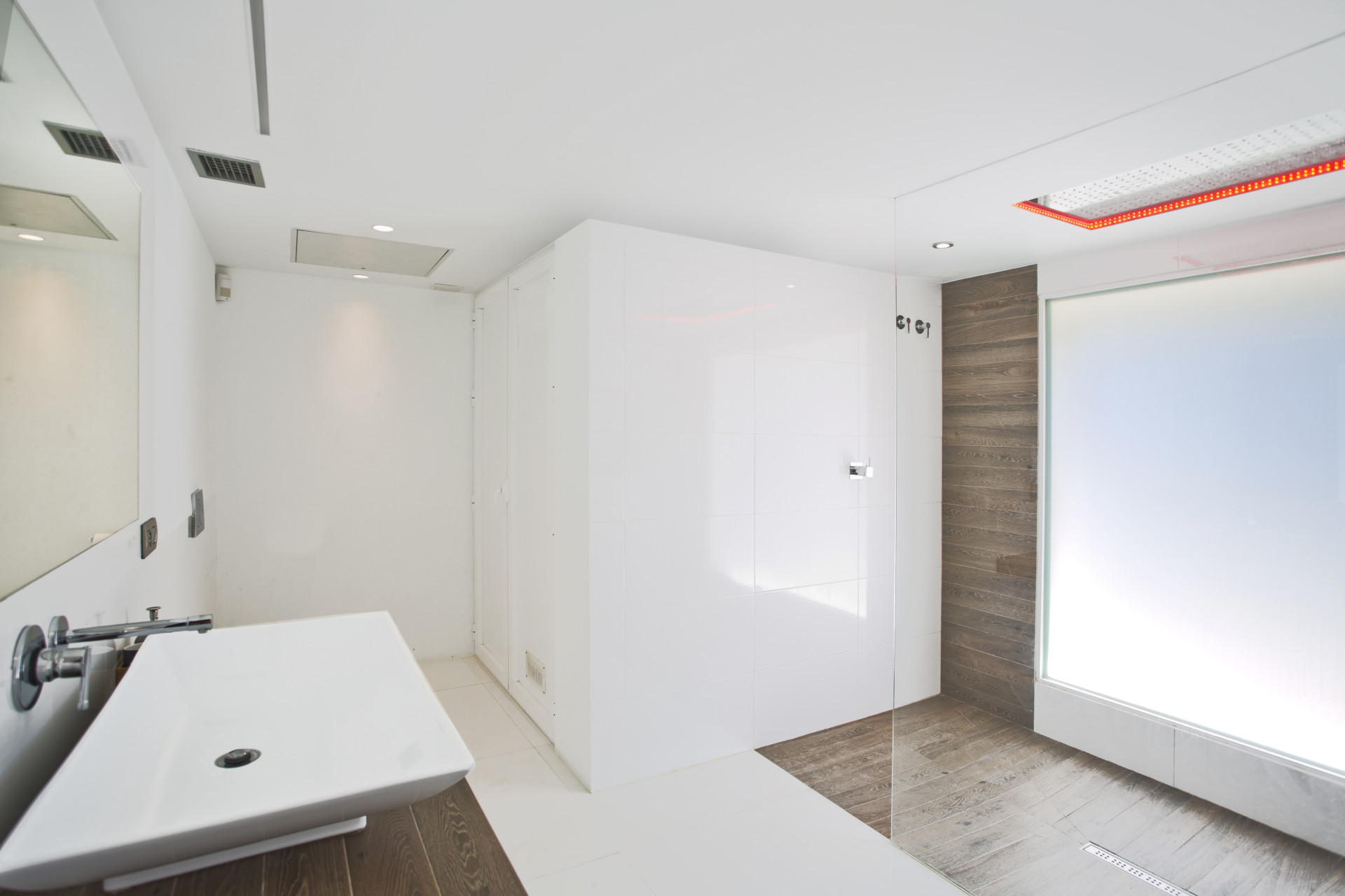  Image of Villa - 5 Bedrooms - 5 Bathrooms for sale in Malaga-Marbella-Spain, Image 45