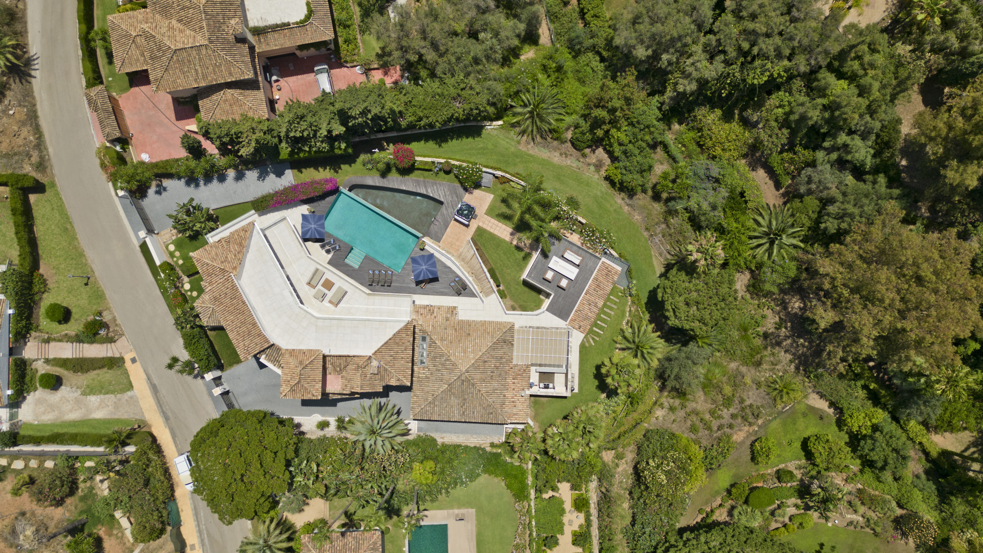 Image of Villa - 5 Bedrooms - 5 Bathrooms for Sale in Malaga-Marbella-Spain, Image 3