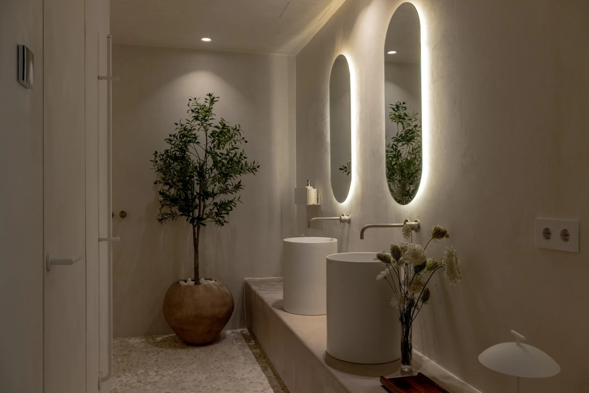  Image of Penthouse - 3 Bedrooms - 3 Bathrooms for sale in Malaga-Marbella-Spain, Image 13