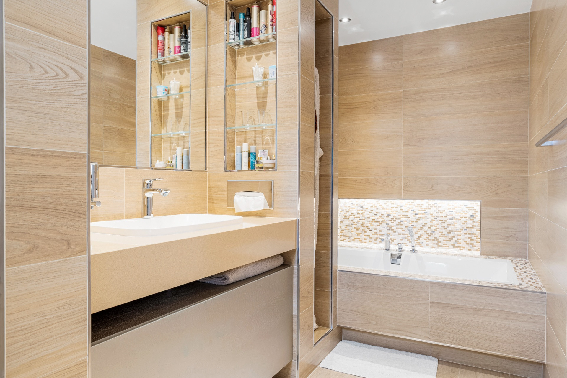  Image of Duplex Penthouse - 4 Bedrooms - 3 Bathrooms for sale in Malaga-Benahavis-Spain, Image 26