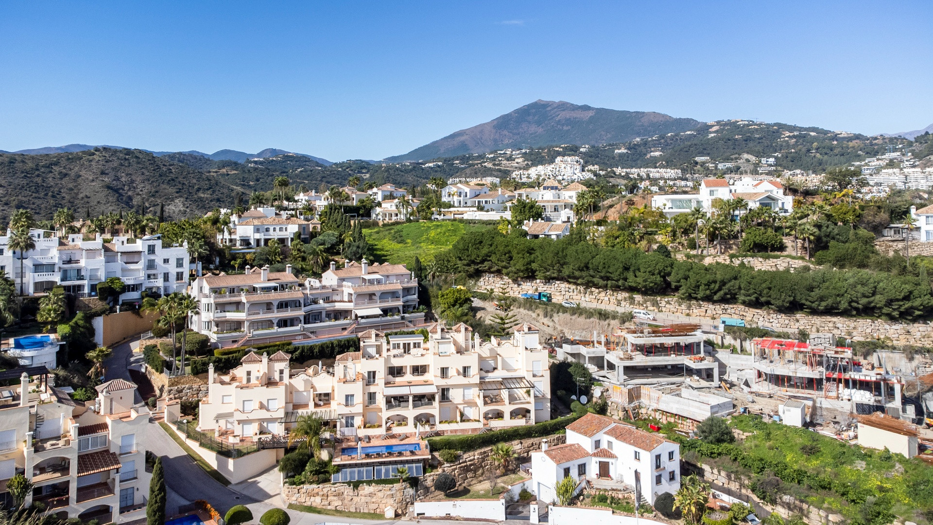 Image of Duplex Penthouse - 4 Bedrooms - 3 Bathrooms for sale in Malaga-Benahavis-Spain, Image 41