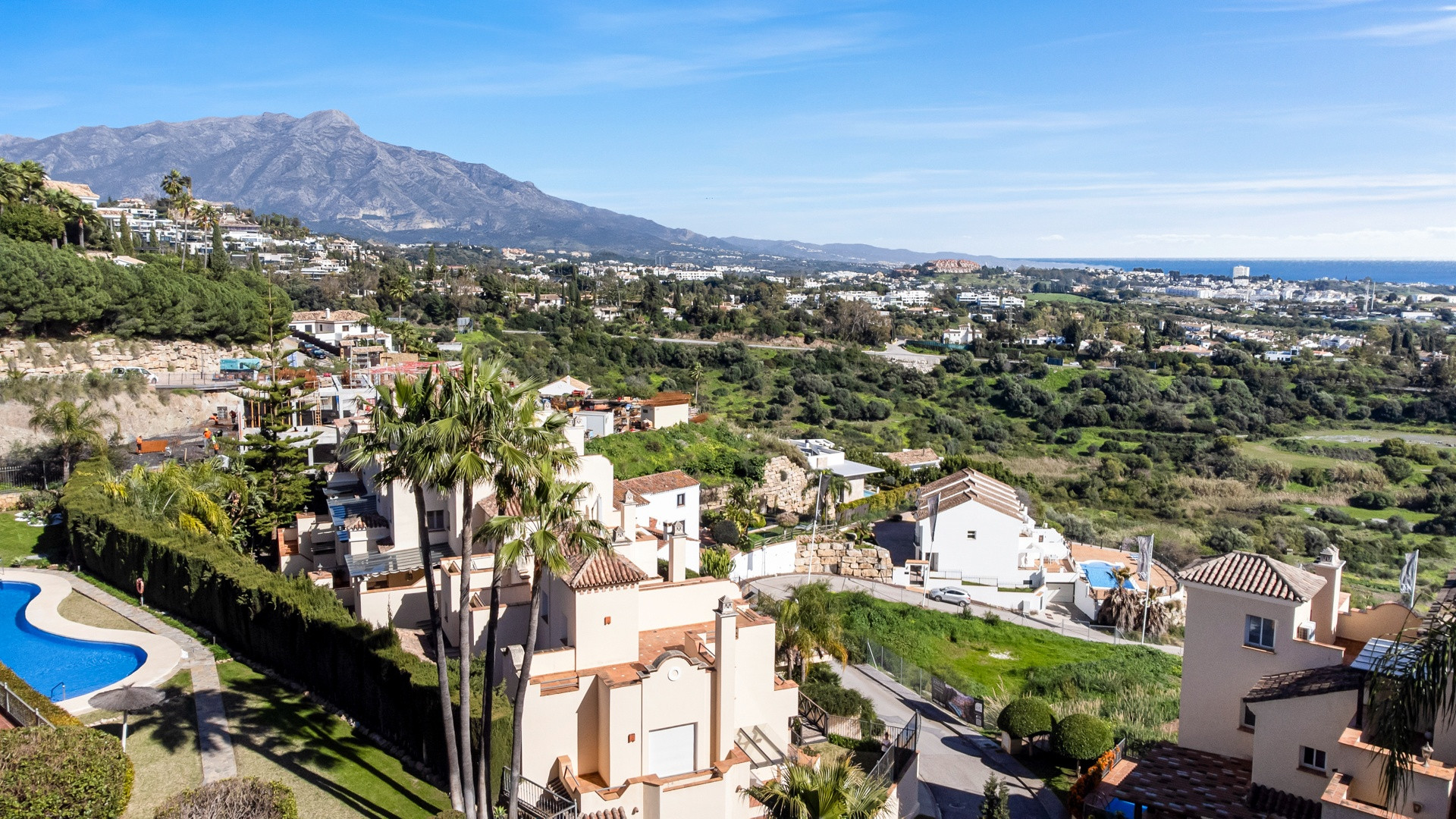  Image of Duplex Penthouse - 4 Bedrooms - 3 Bathrooms for sale in Malaga-Benahavis-Spain, Image 48