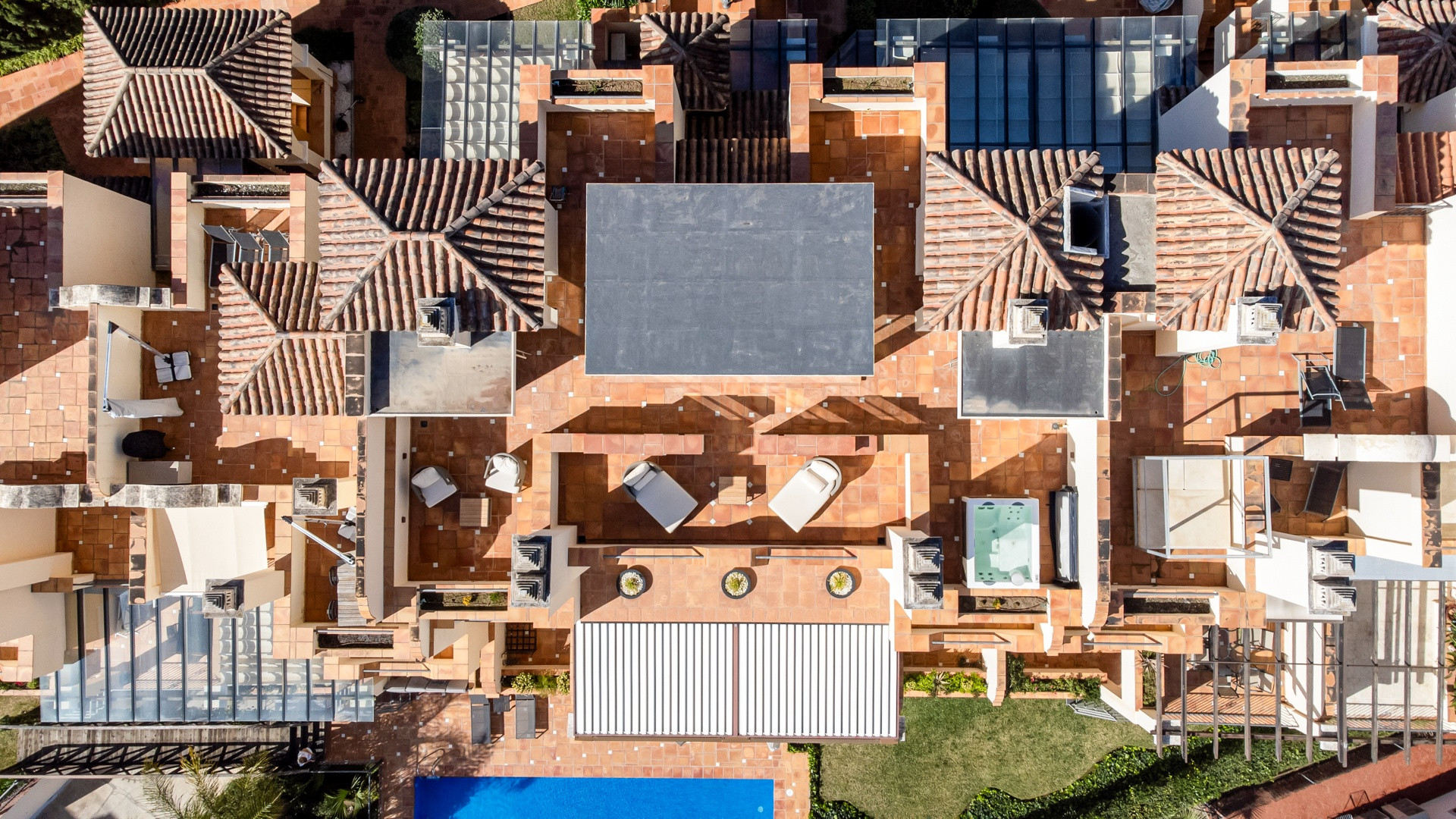  Image of Duplex Penthouse - 4 Bedrooms - 3 Bathrooms for sale in Malaga-Benahavis-Spain, Image 49