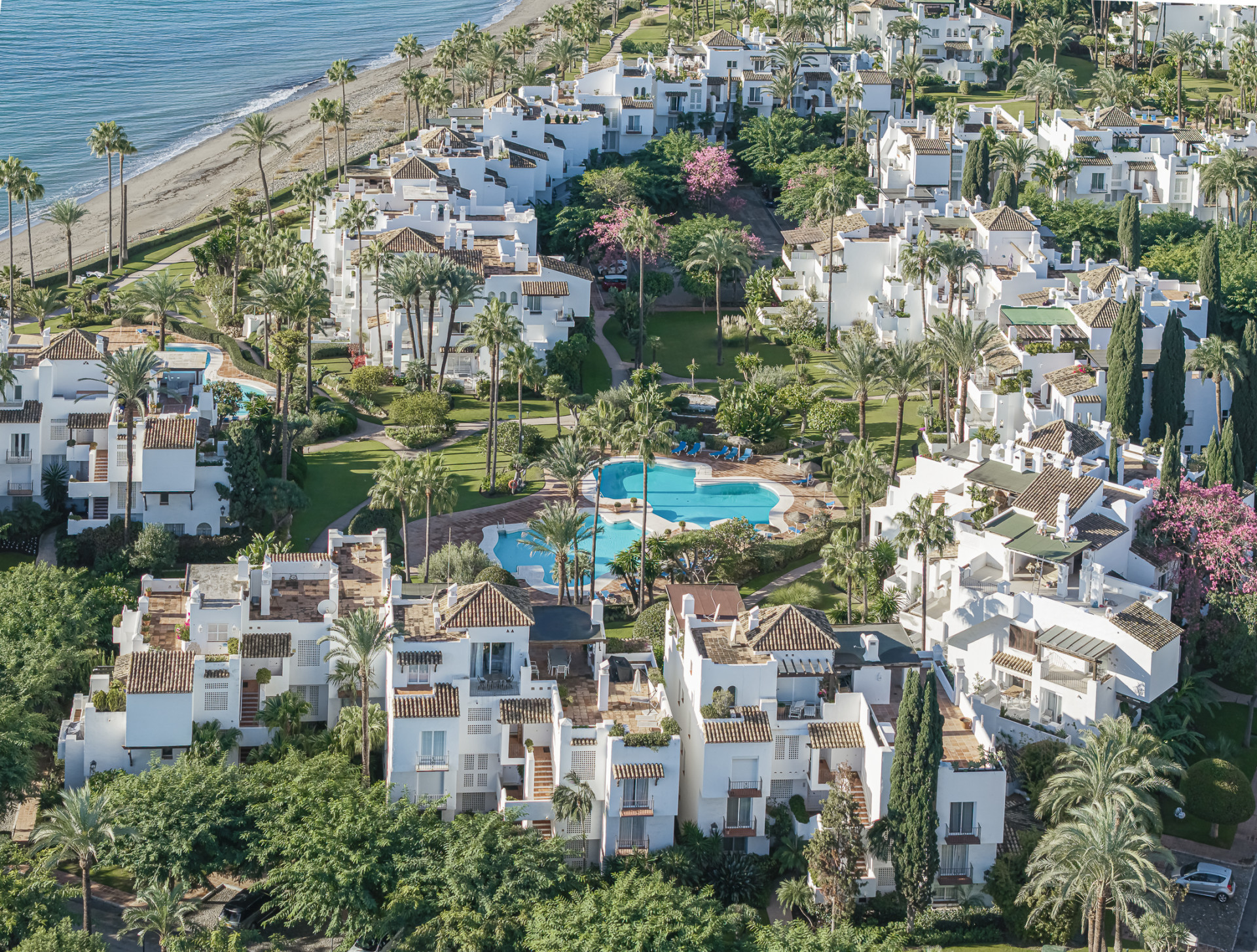  Image of Ground Floor Apartment - 3 Bedrooms - 3 Bathrooms for sale in Malaga-Estepona-Spain, Image 24