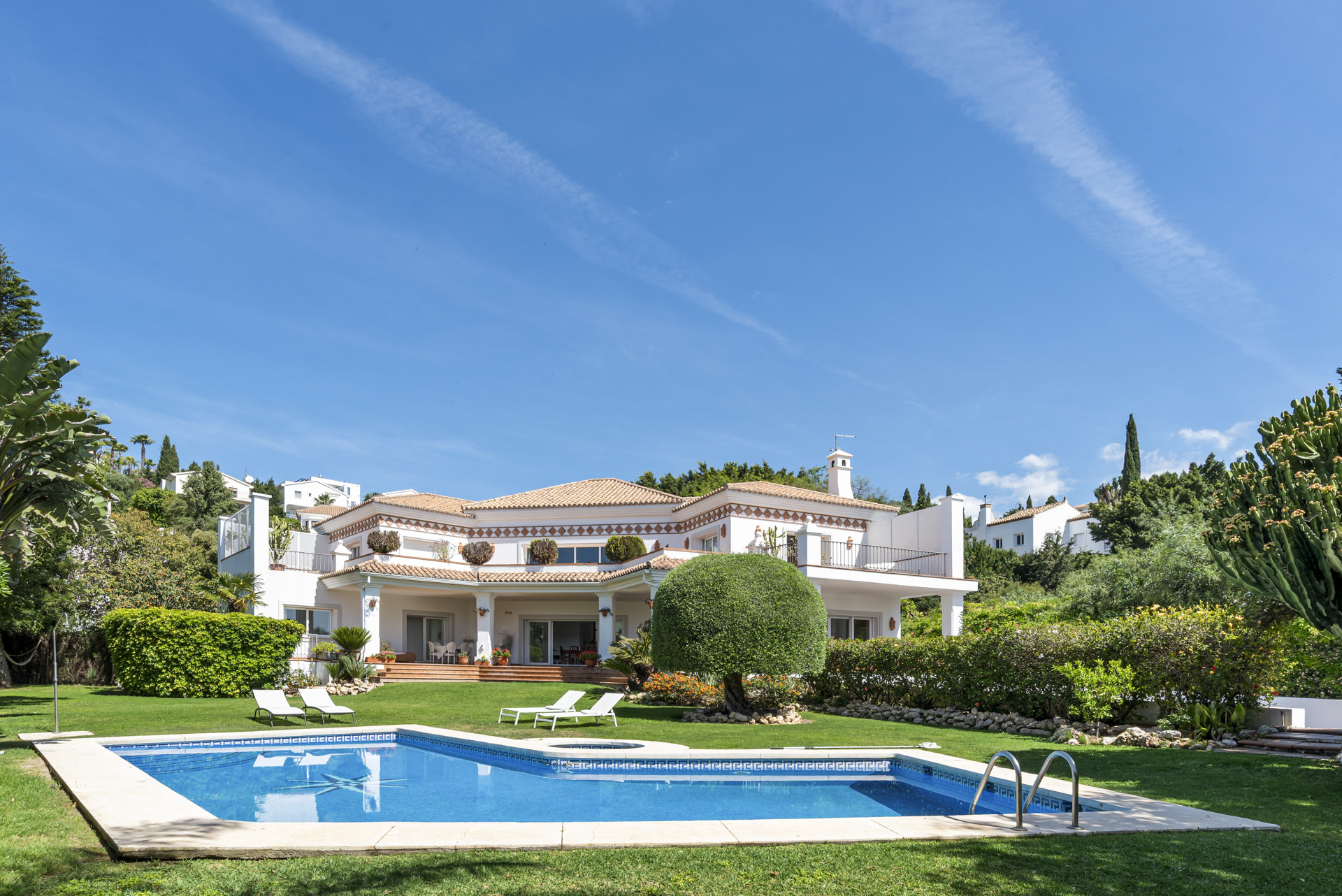 Image of Villa - 6 Bedrooms - 6 Bathrooms for Sale in Malaga-Benahavis-Spain, Image 4