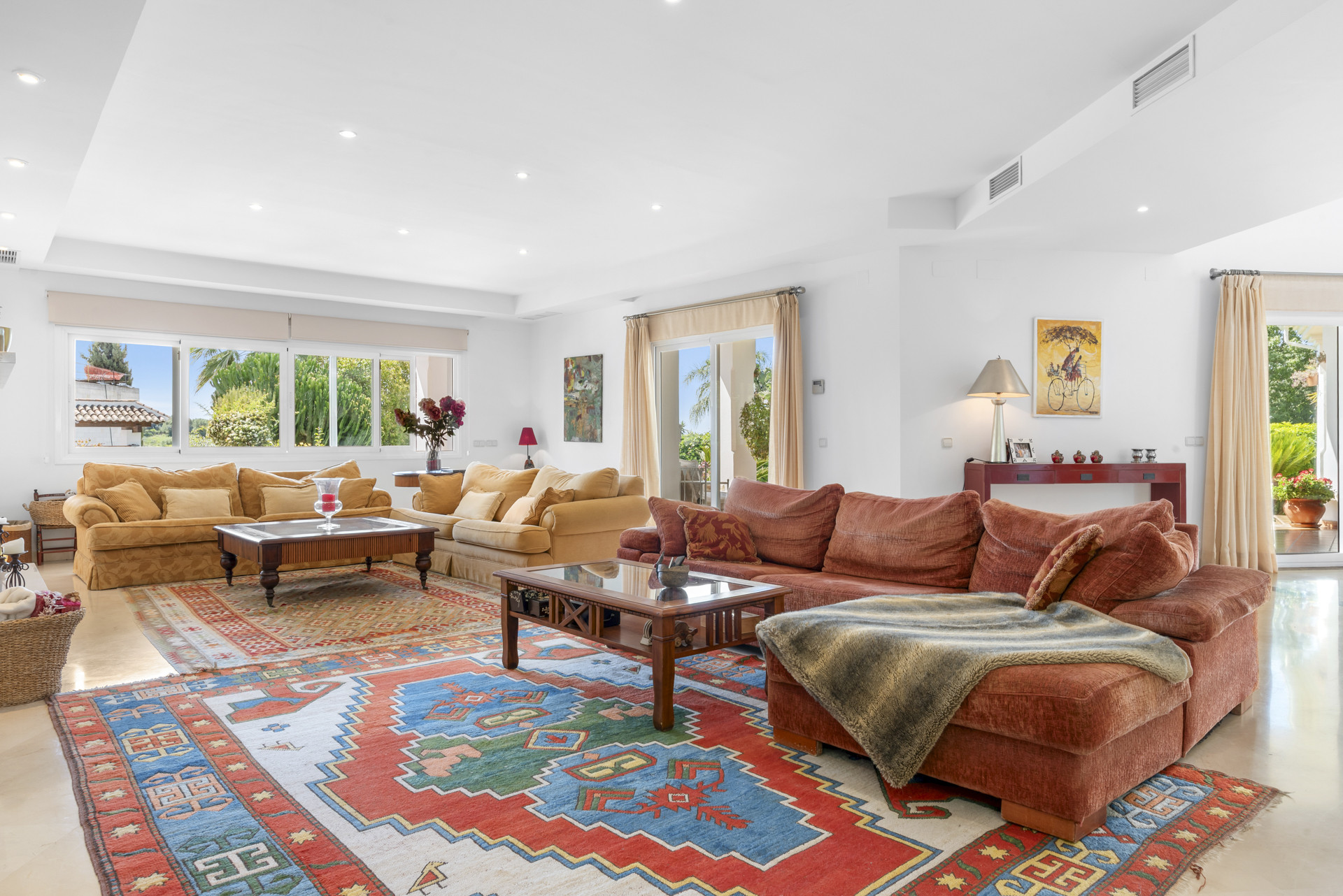  Image of Villa - 6 Bedrooms - 6 Bathrooms for sale in Malaga-Benahavis-Spain, Image 16