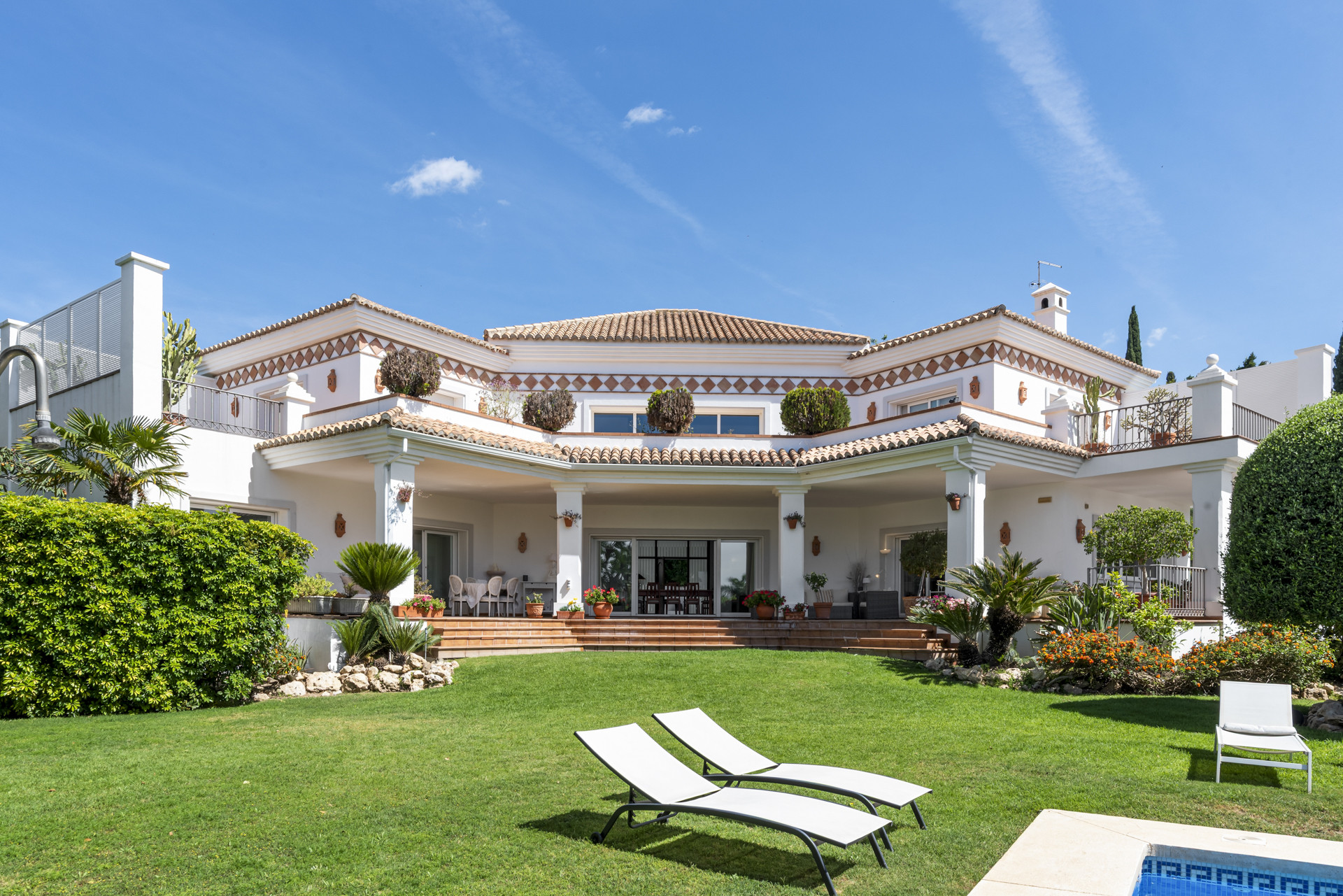 Image of Villa - 6 Bedrooms - 6 Bathrooms for Sale in Malaga-Benahavis-Spain, Image 1