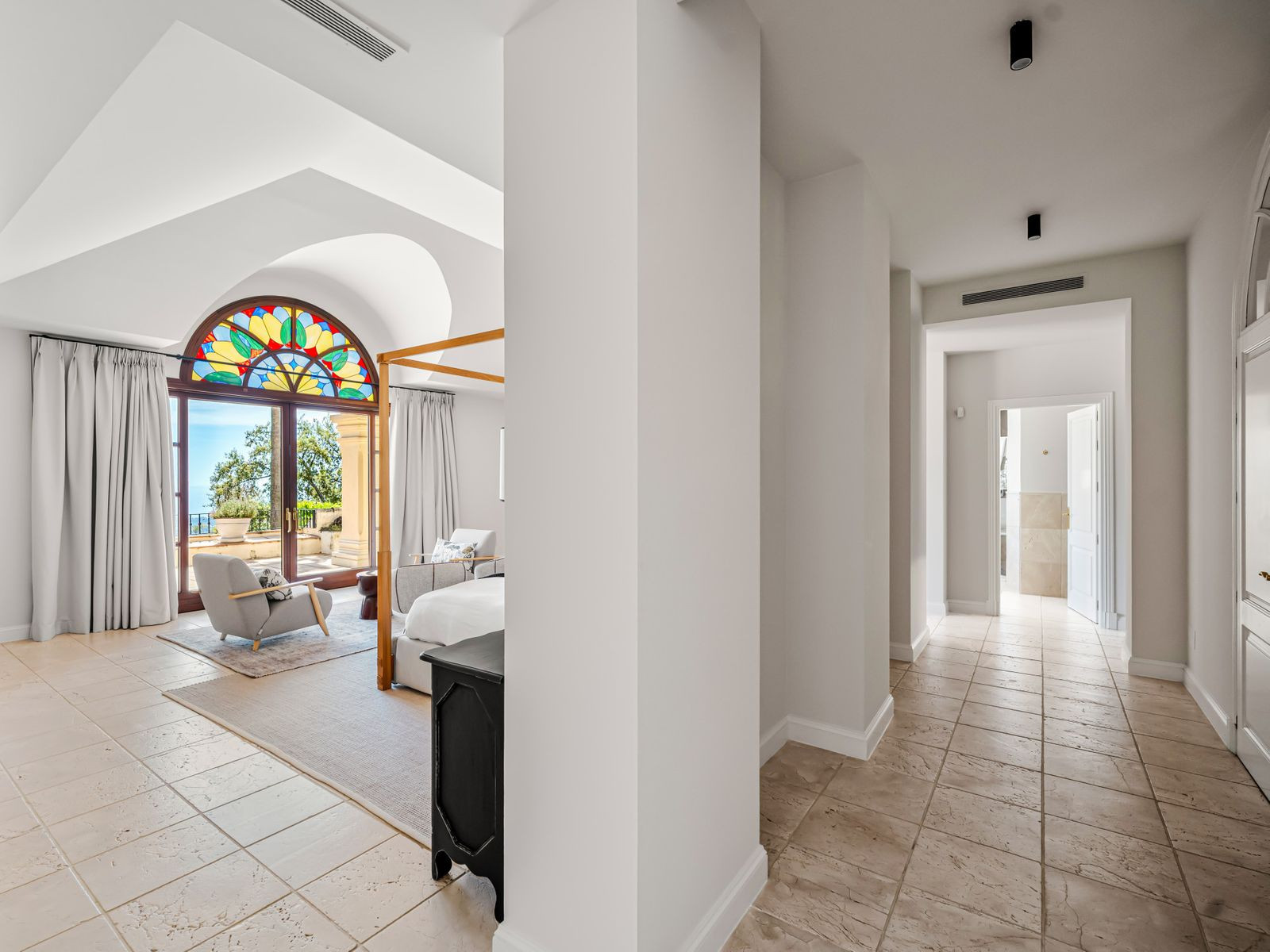  Image of Villa - 5 Bedrooms - 5 Bathrooms for sale in Malaga-Benahavis-Spain, Image 25