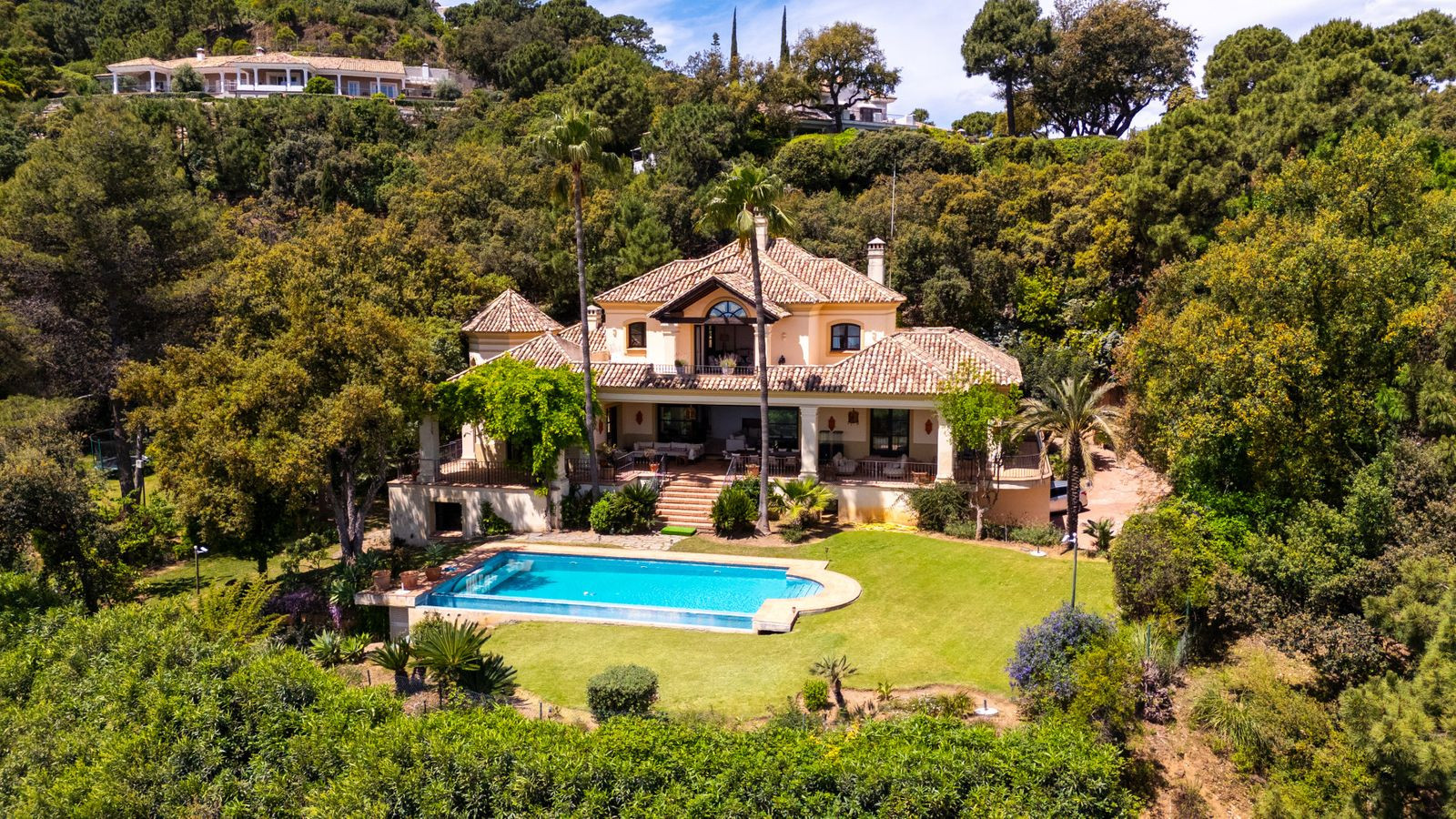  Image of Villa - 5 Bedrooms - 5 Bathrooms for sale in Malaga-Benahavis-Spain, Image 7