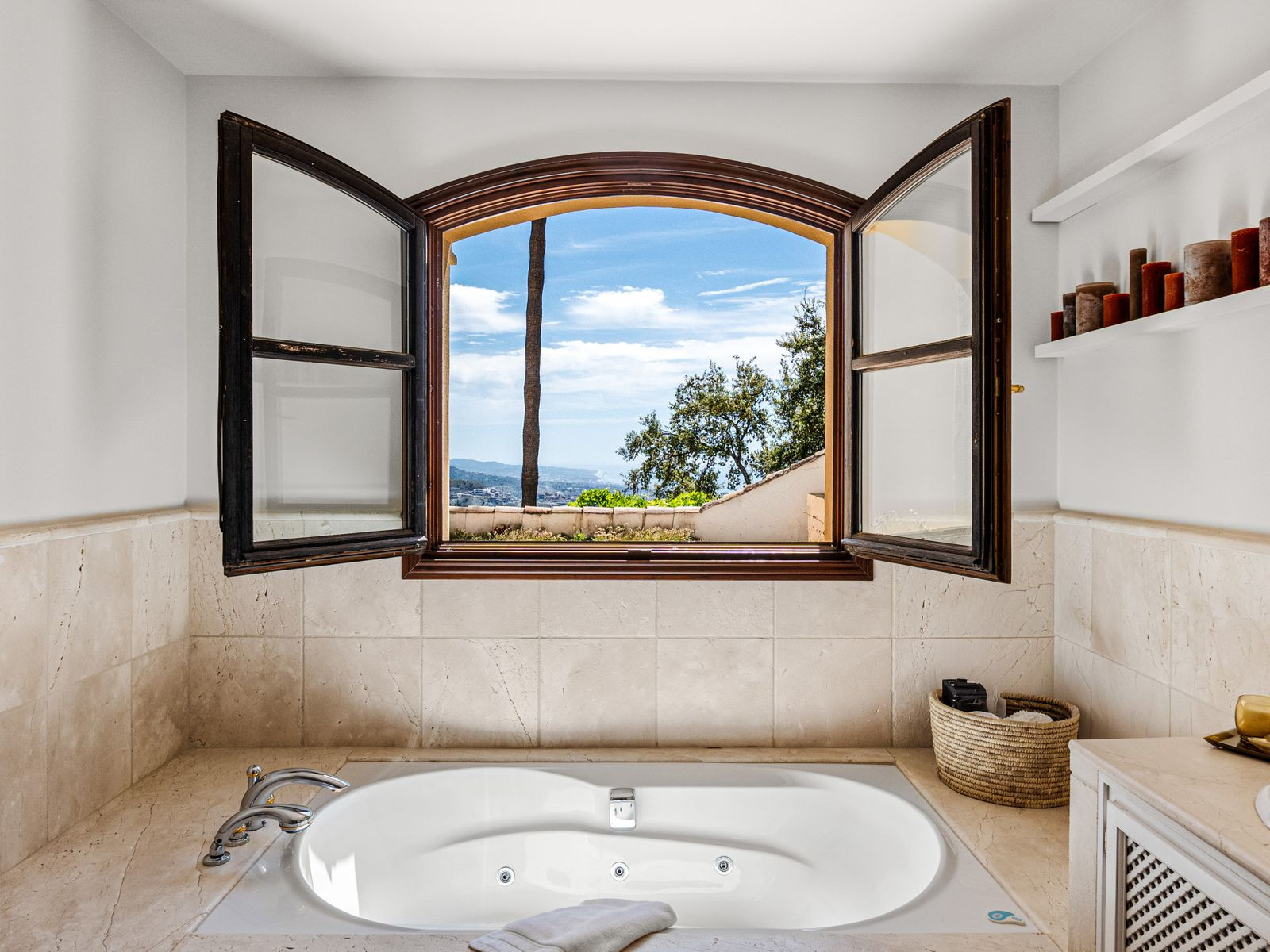  Image of Villa - 5 Bedrooms - 5 Bathrooms for sale in Malaga-Benahavis-Spain, Image 22
