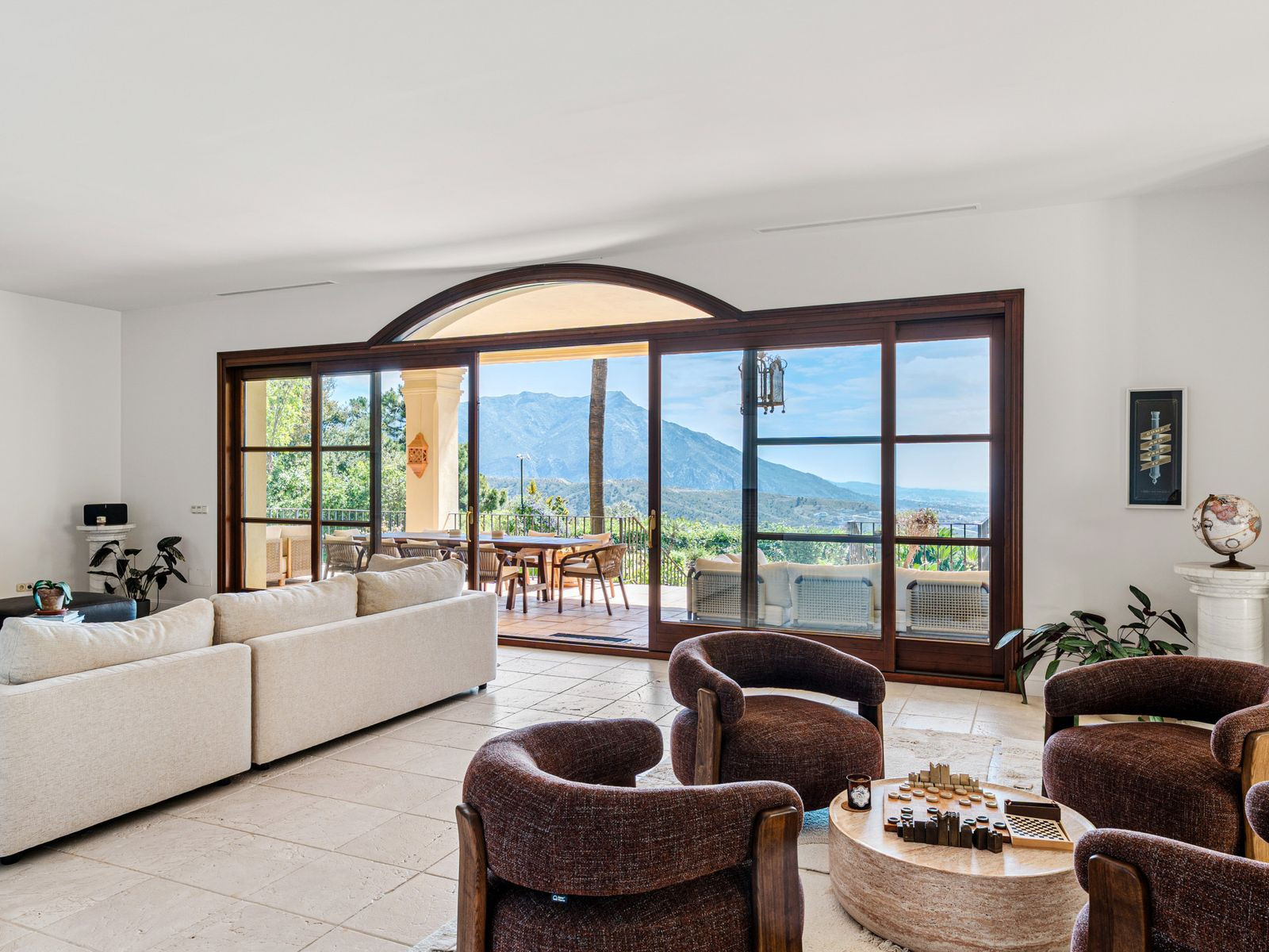  Image of Villa - 5 Bedrooms - 5 Bathrooms for sale in Malaga-Benahavis-Spain, Image 13