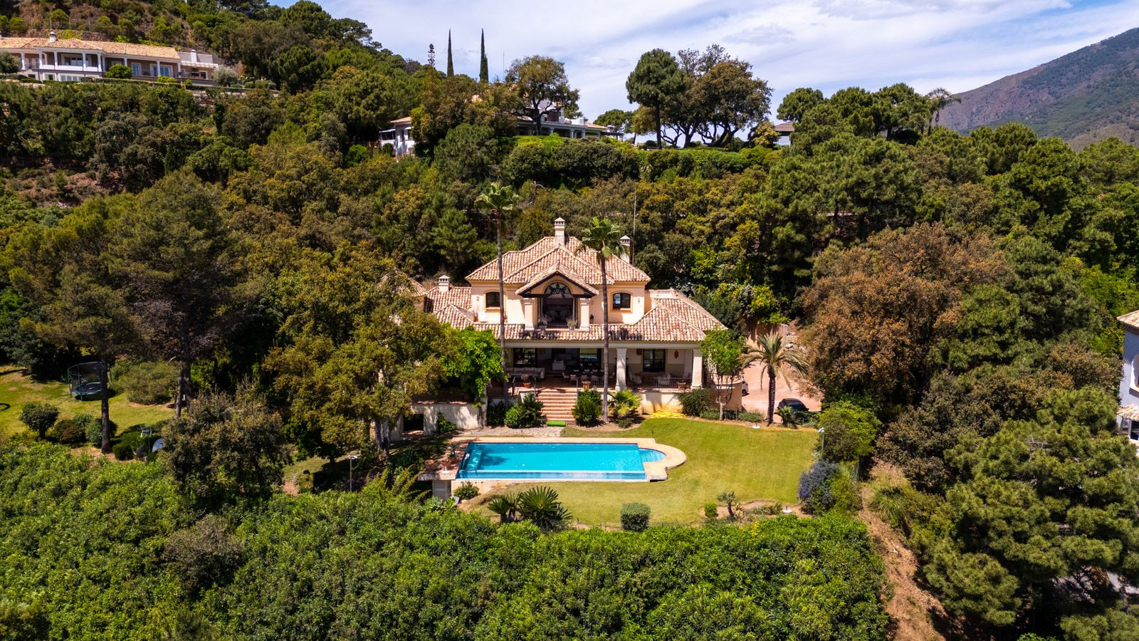  Image of Villa - 5 Bedrooms - 5 Bathrooms for sale in Malaga-Benahavis-Spain, Image 44