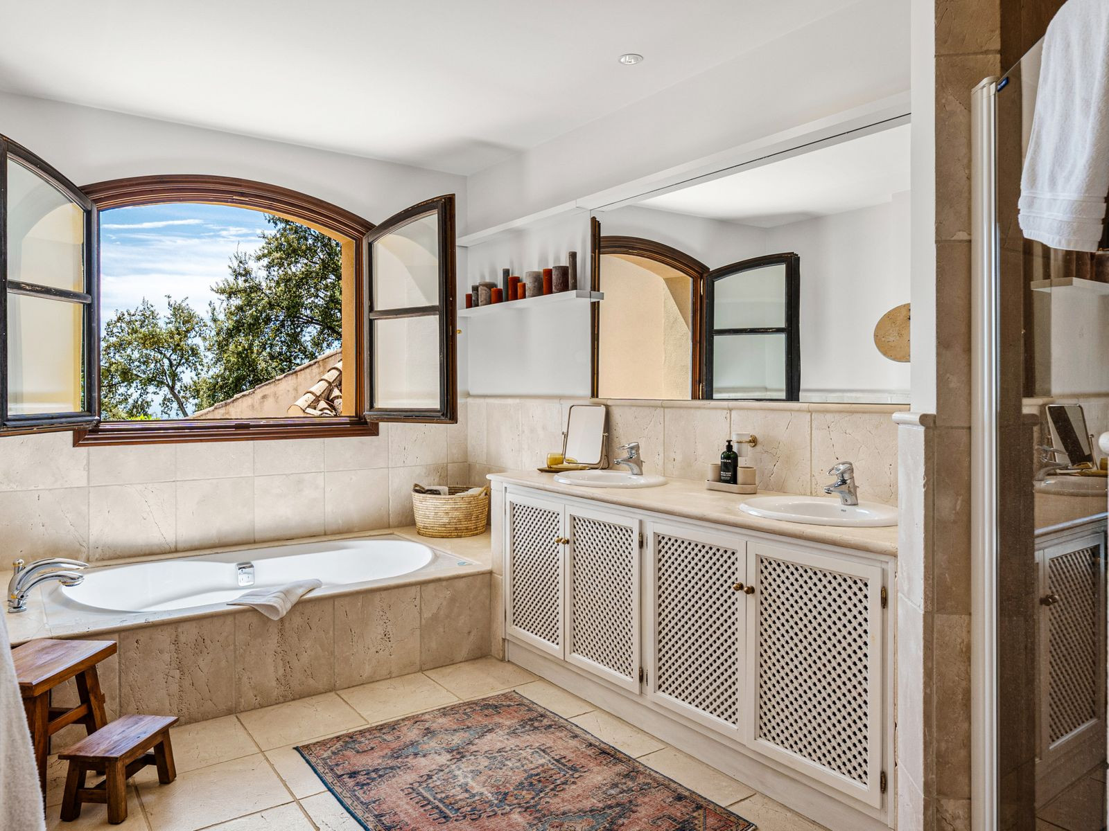  Image of Villa - 5 Bedrooms - 5 Bathrooms for sale in Malaga-Benahavis-Spain, Image 23