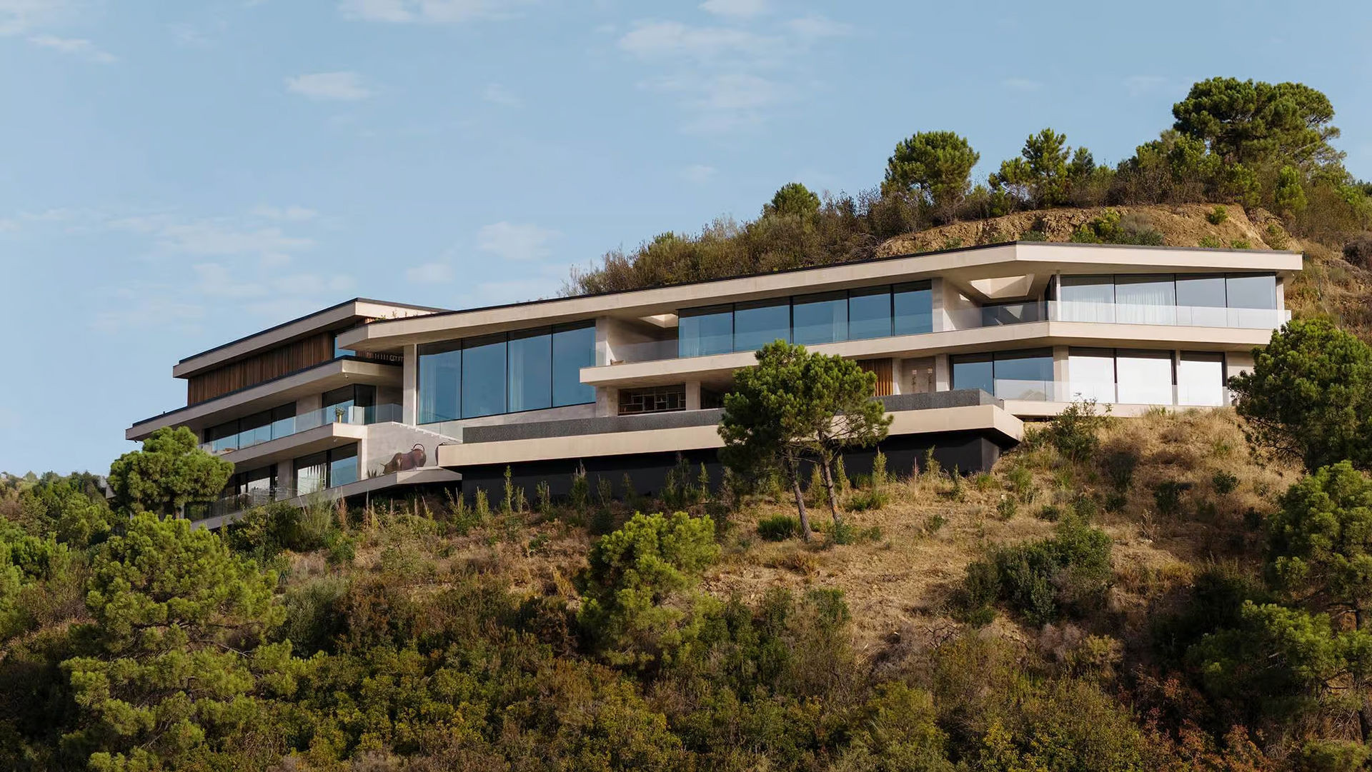 Image of Villa - 7 Bedrooms - 7 Bathrooms for Sale in Malaga-Benahavis-Spain, Image 1