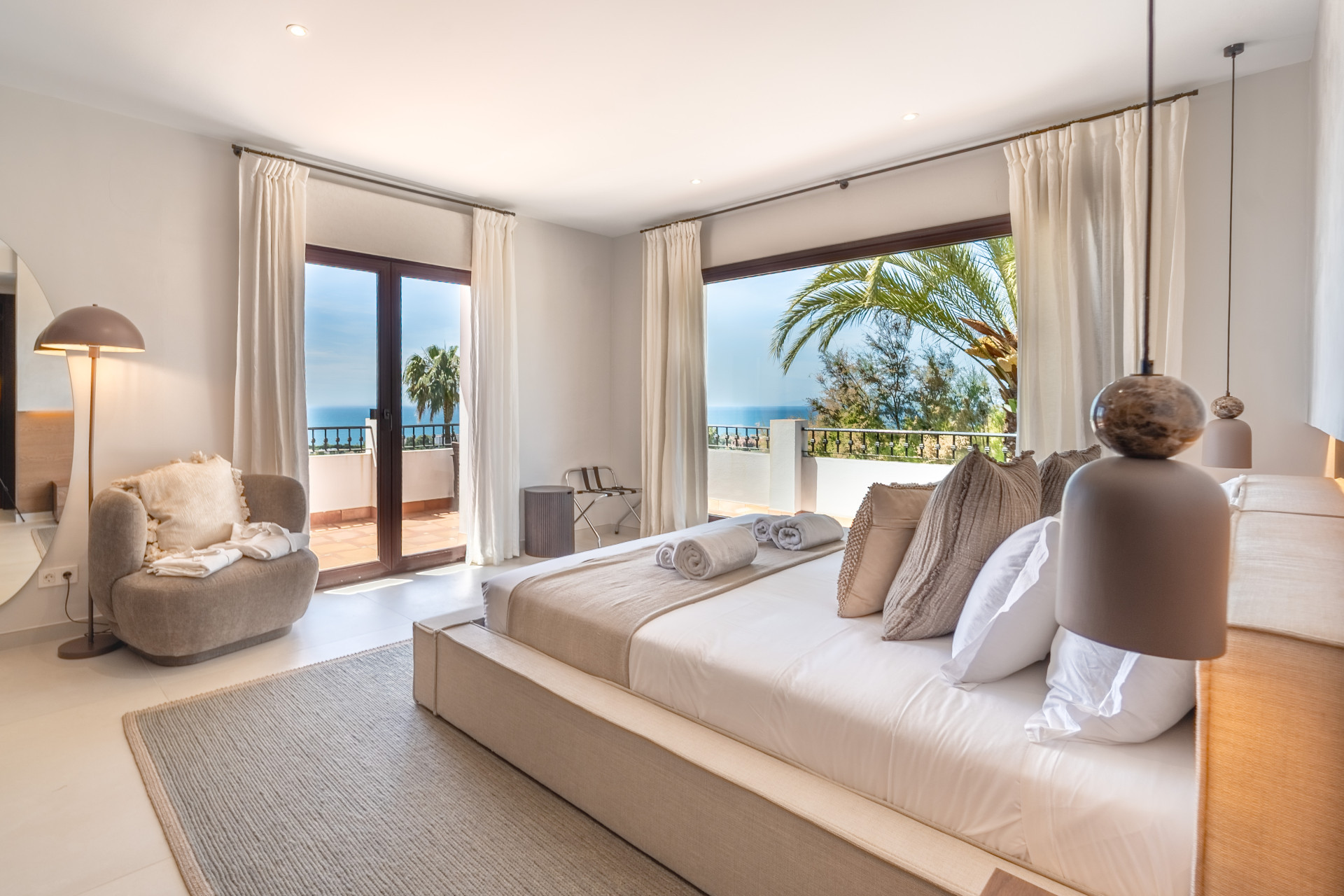 Image of Villa - 6 Bedrooms - 8 Bathrooms for Sale in Malaga-Marbella-Spain, Image 2
