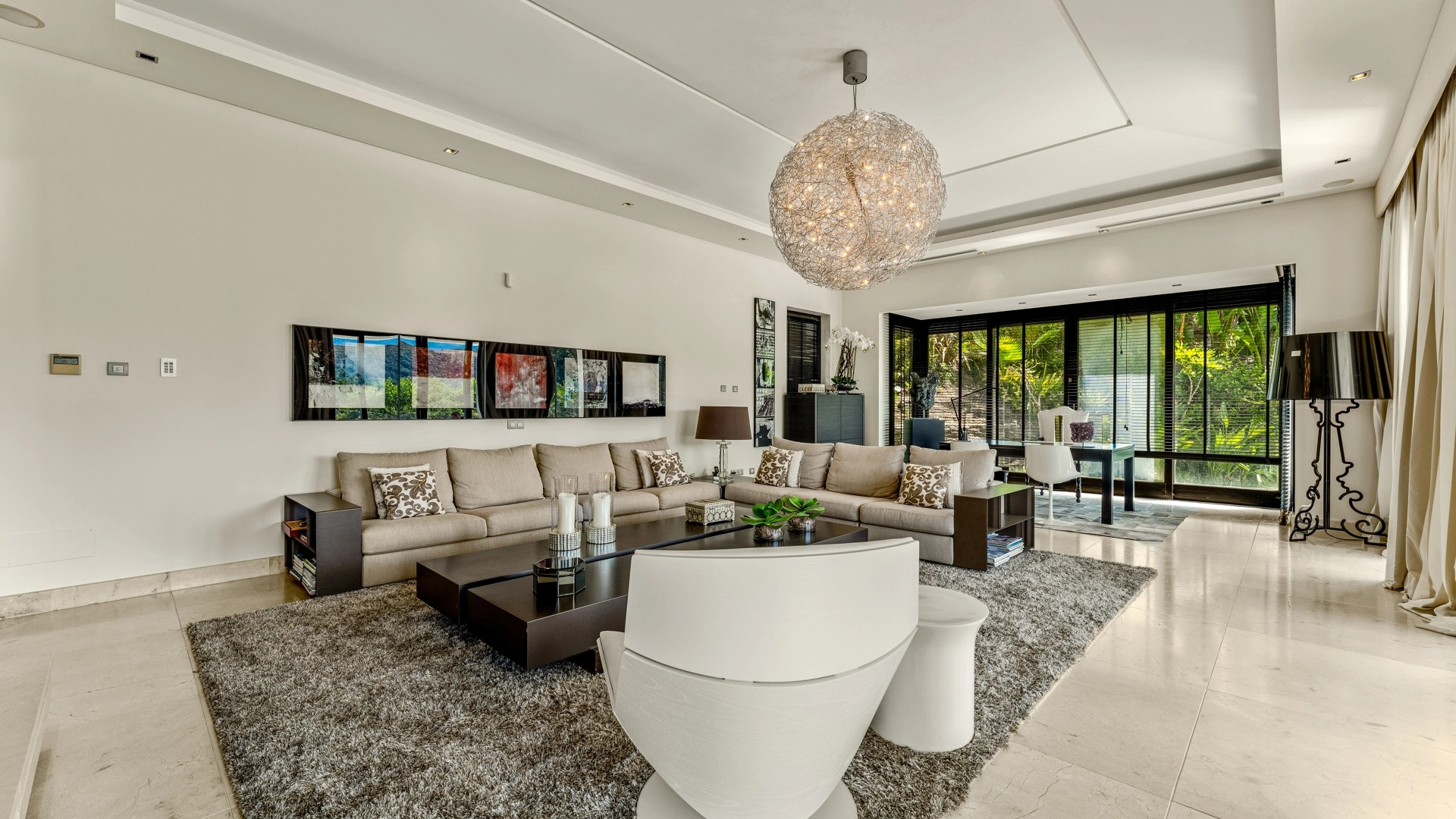  Image of Villa - 6 Bedrooms - 6 Bathrooms for sale in Malaga-Benahavis-Spain, Image 10