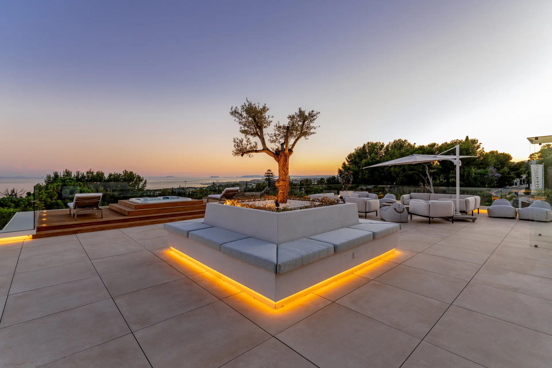  Image of Villa - 6 Bedrooms - 6 Bathrooms for sale in Malaga-Marbella-Spain, Image 10