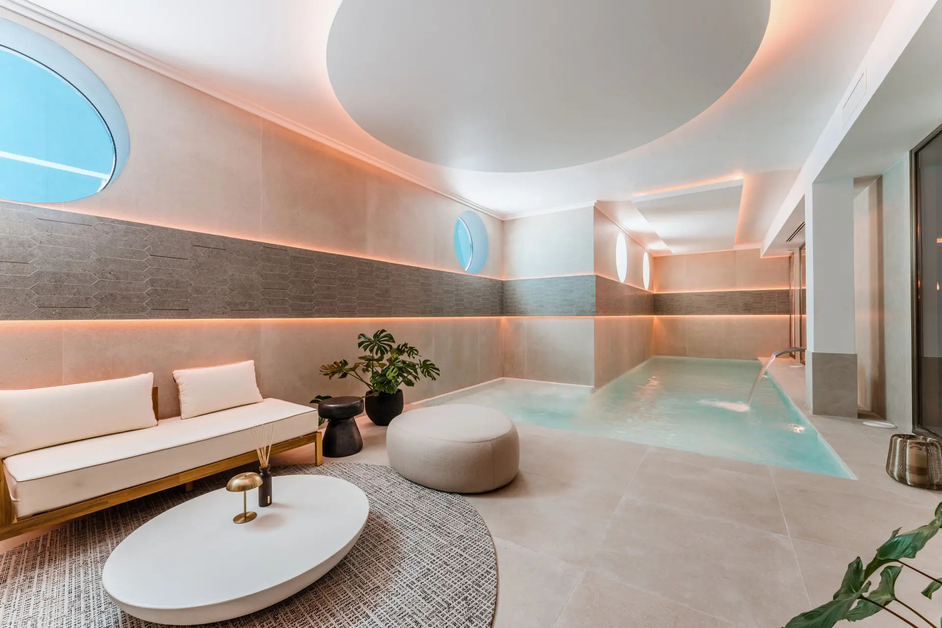  Image of Villa - 6 Bedrooms - 6 Bathrooms for sale in Malaga-Marbella-Spain, Image 7
