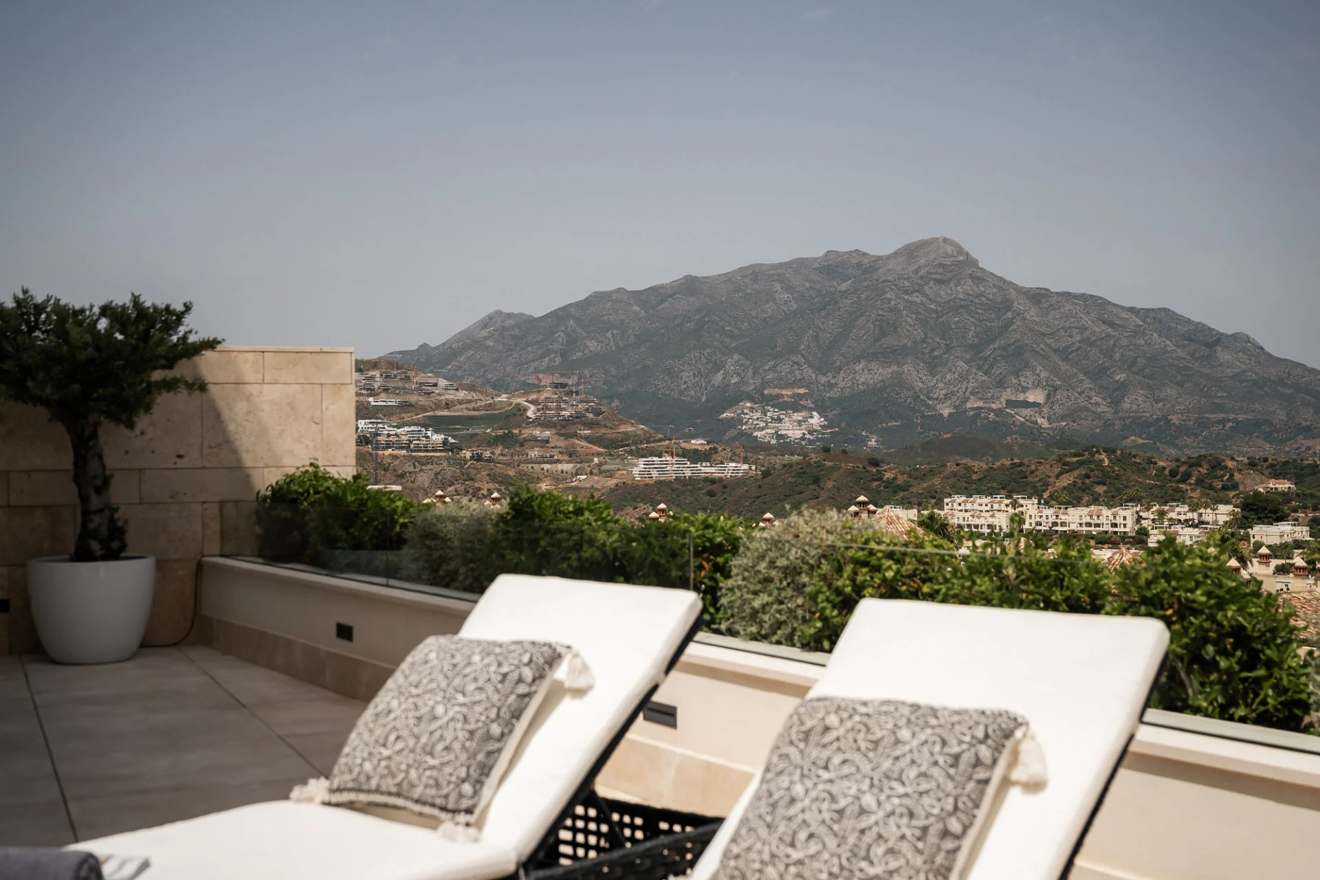  Image of Apartment - 3 Bedrooms - 3 Bathrooms for sale in Malaga-Benahavis-Spain, Image 44