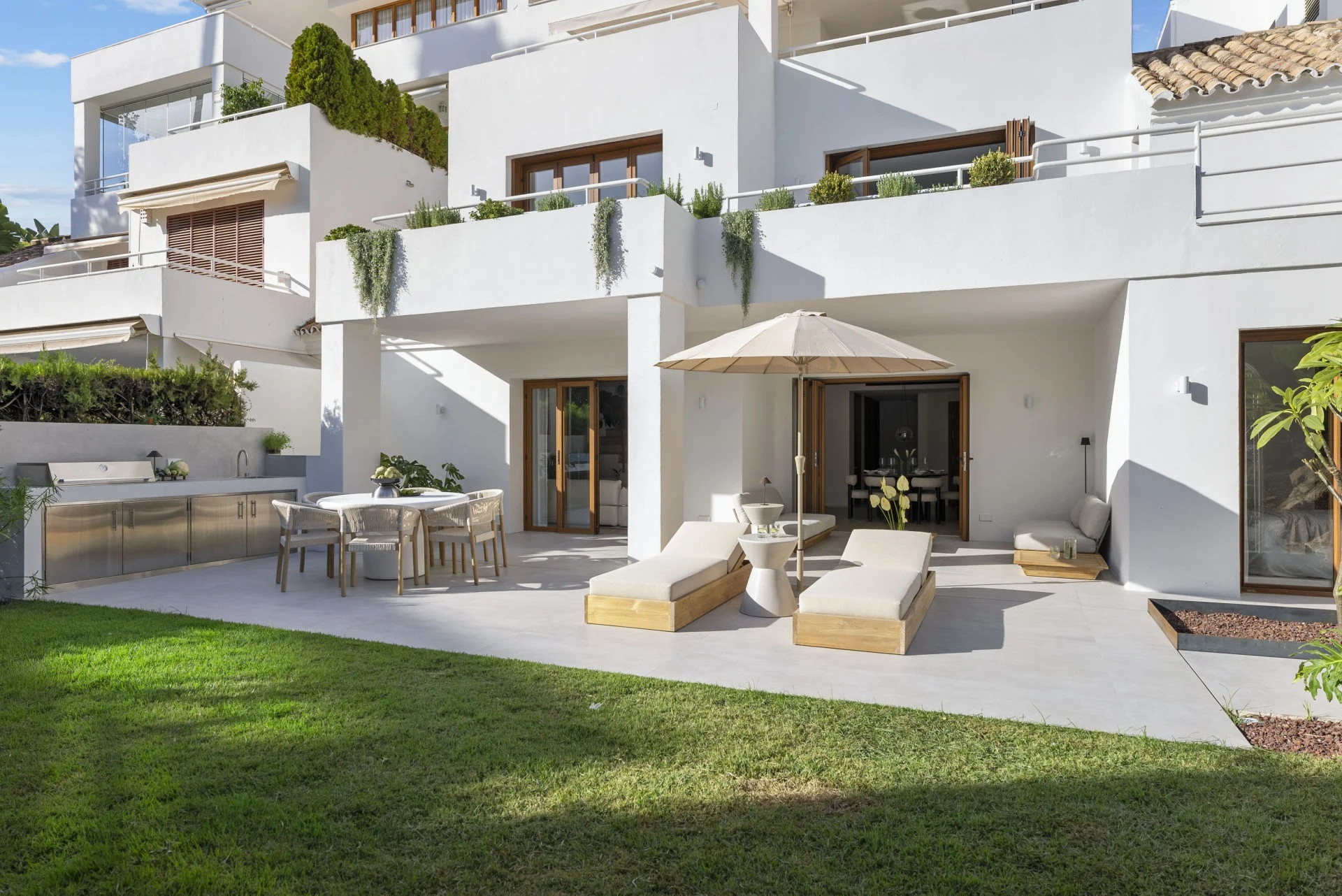 Image of Ground Floor Duplex - 4 Bedrooms - 4 Bathrooms for Sale in Malaga-Marbella-Spain, Image 2