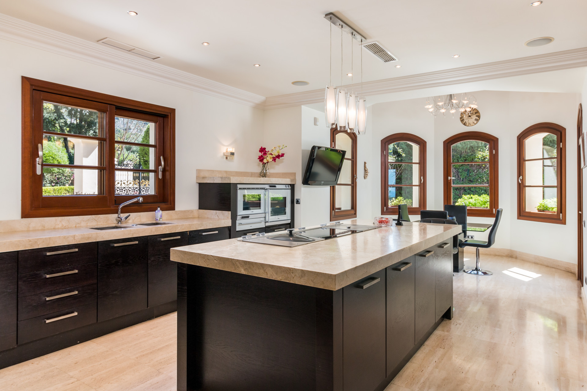  Image of Villa - 5 Bedrooms - 5 Bathrooms for sale in Malaga-Marbella-Spain, Image 11
