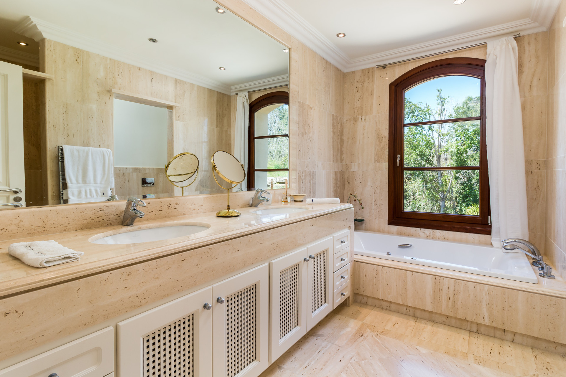  Image of Villa - 5 Bedrooms - 5 Bathrooms for sale in Malaga-Marbella-Spain, Image 14
