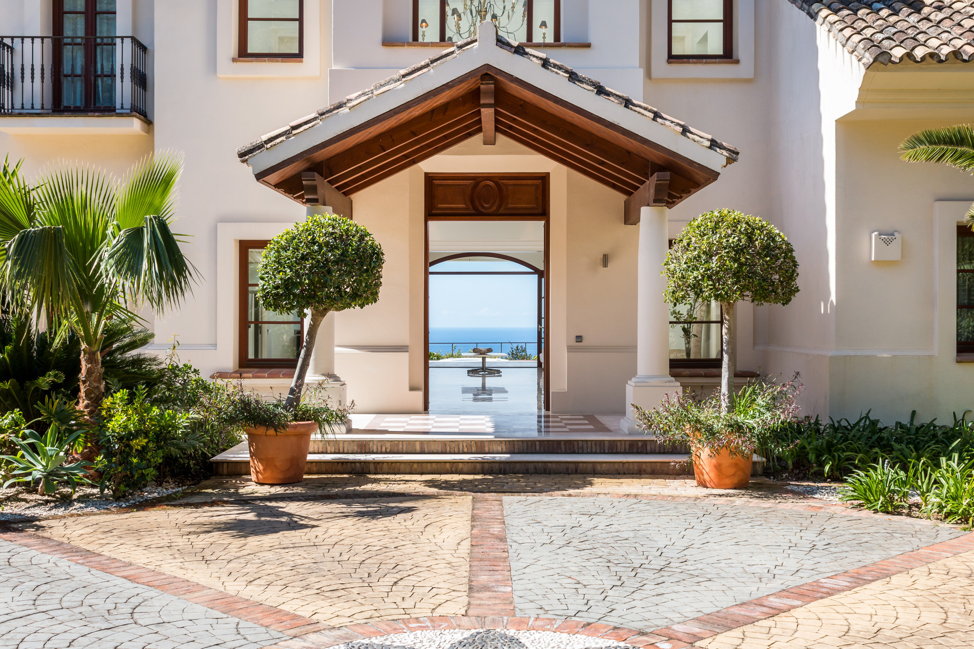  Image of Villa - 5 Bedrooms - 5 Bathrooms for sale in Malaga-Marbella-Spain, Image 7