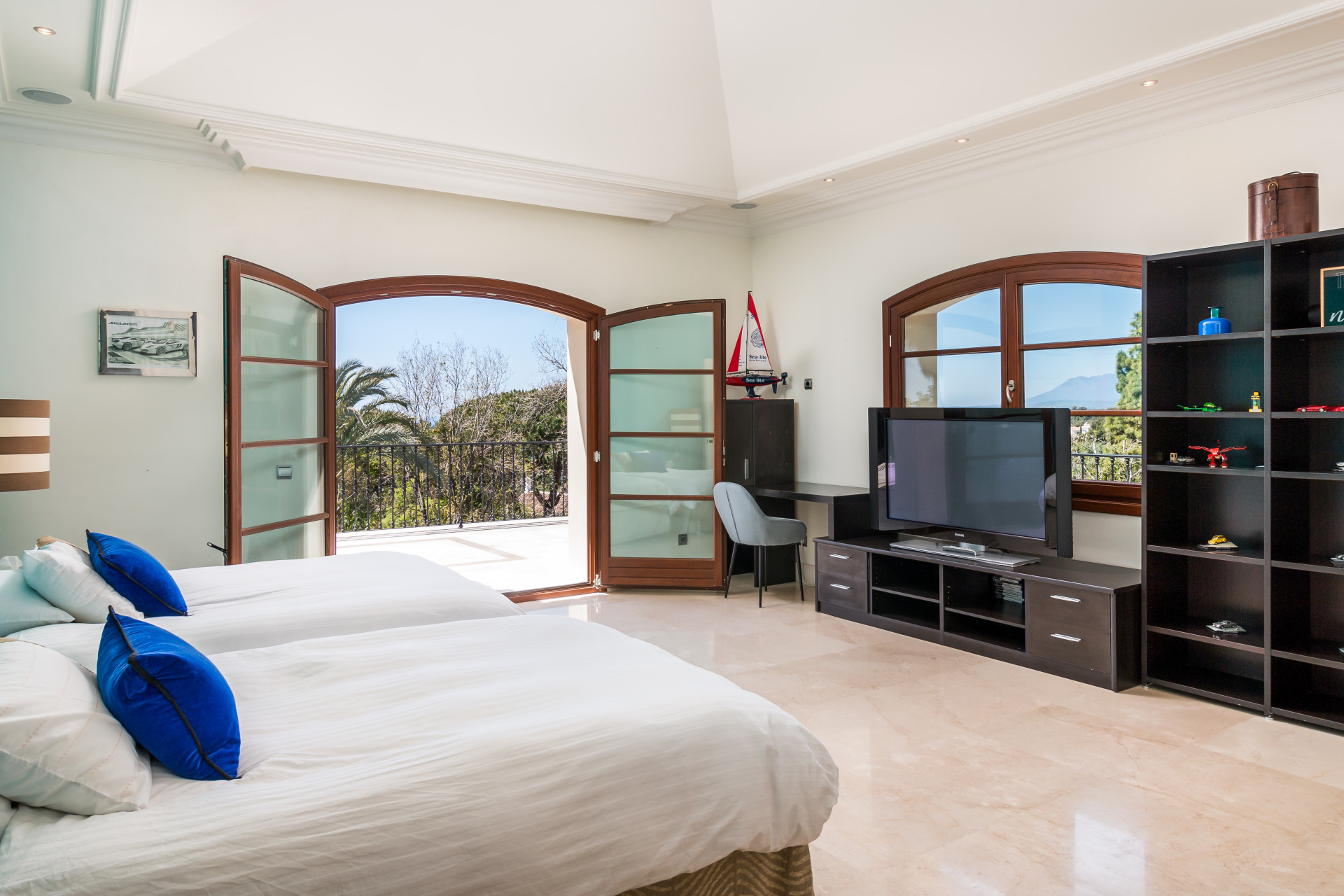  Image of Villa - 5 Bedrooms - 5 Bathrooms for sale in Malaga-Marbella-Spain, Image 17