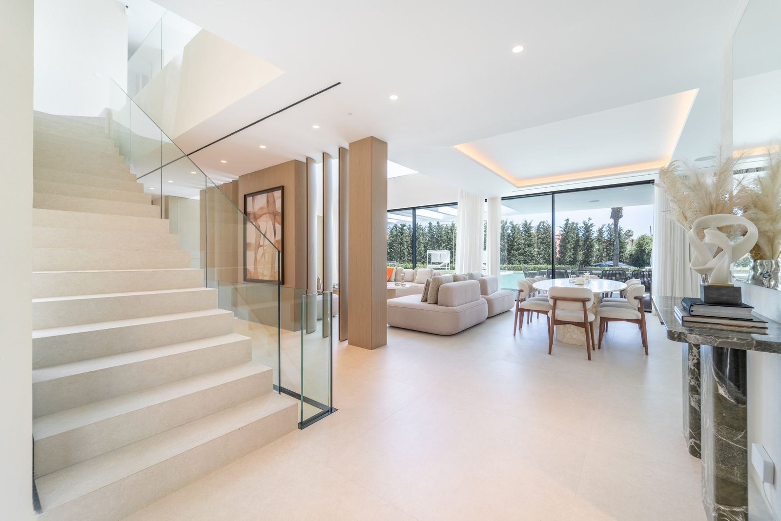  Image of Villa - 6 Bedrooms - 6 Bathrooms for sale in Malaga-Marbella-Spain, Image 16