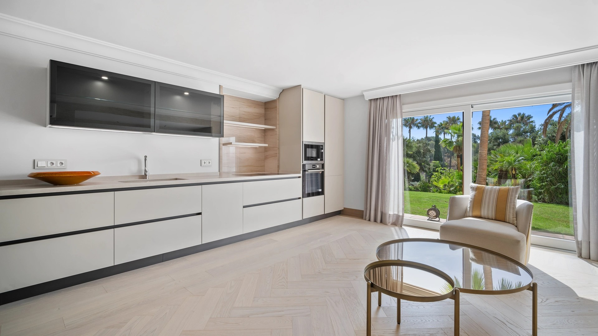  Image of Villa - 15 Bedrooms - 13 Bathrooms for sale in Malaga-Benahavis-Spain, Image 11
