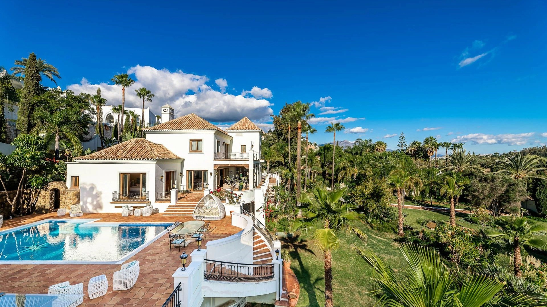 Image of Villa - 15 Bedrooms - 13 Bathrooms for Sale in Malaga-Benahavis-Spain, Image 2