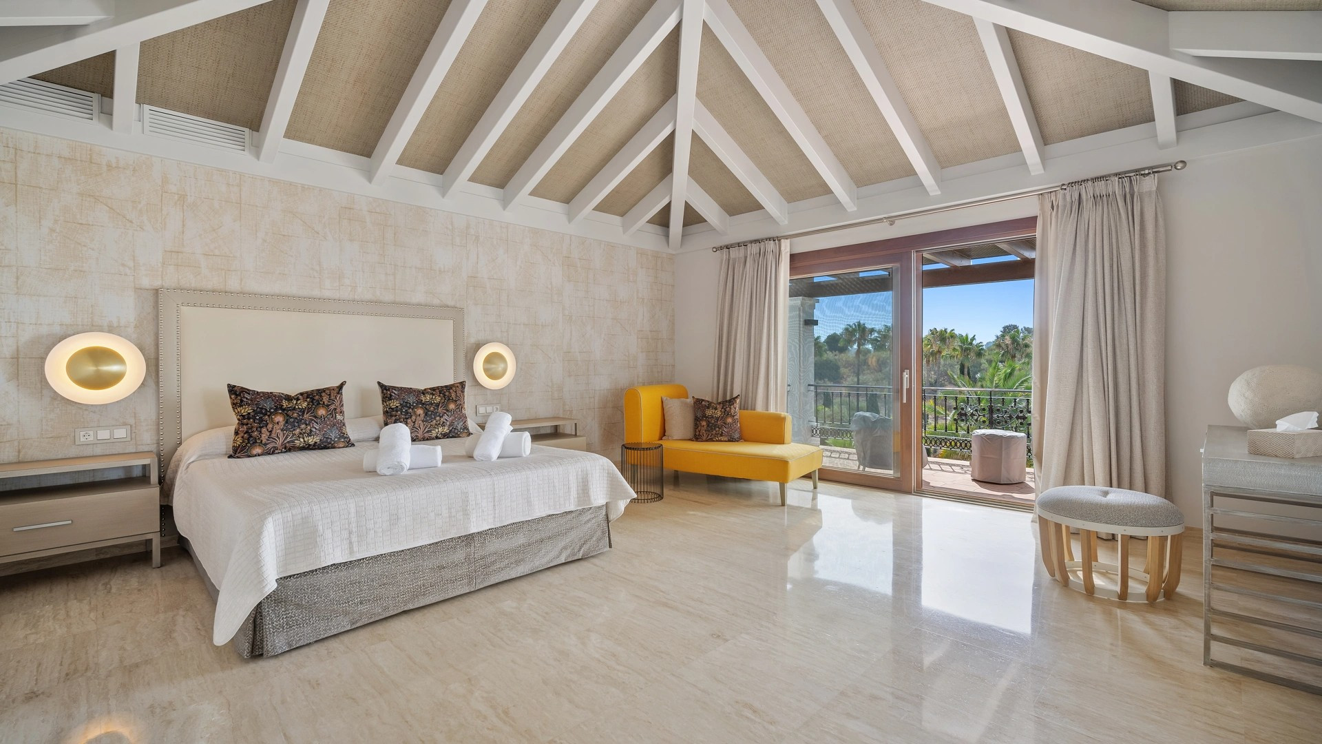  Image of Villa - 15 Bedrooms - 13 Bathrooms for sale in Malaga-Benahavis-Spain, Image 16