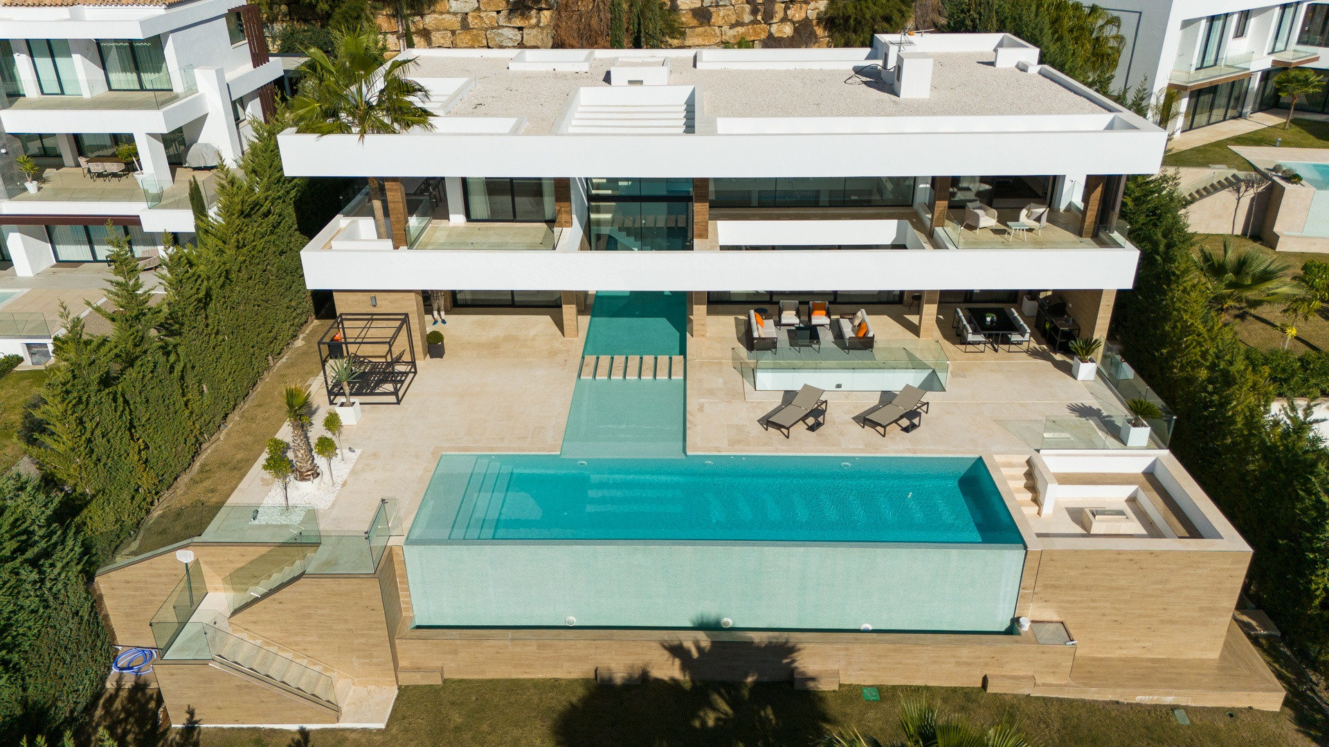 Image of Villa - 5 Bedrooms - 5 Bathrooms for Sale in Malaga-Benahavis-Spain, Image 5