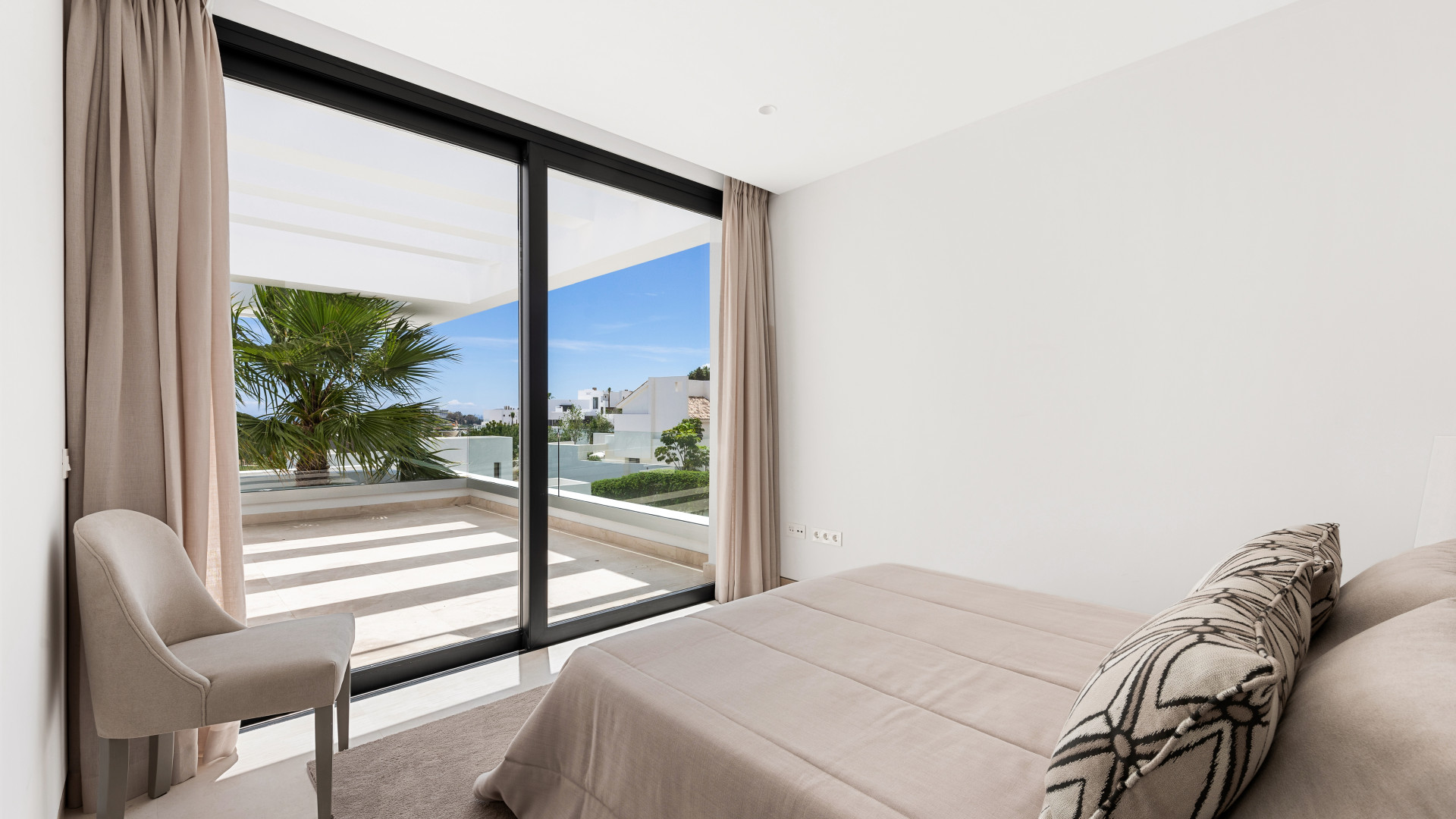  Image of Villa - 5 Bedrooms - 5 Bathrooms for sale in Malaga-Benahavis-Spain, Image 36