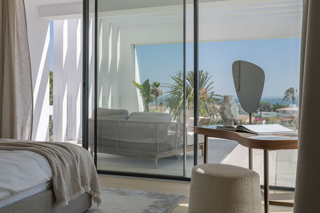  Image of Villa - 4 Bedrooms - 4 Bathrooms for sale in Malaga-Marbella-Spain, Image 11