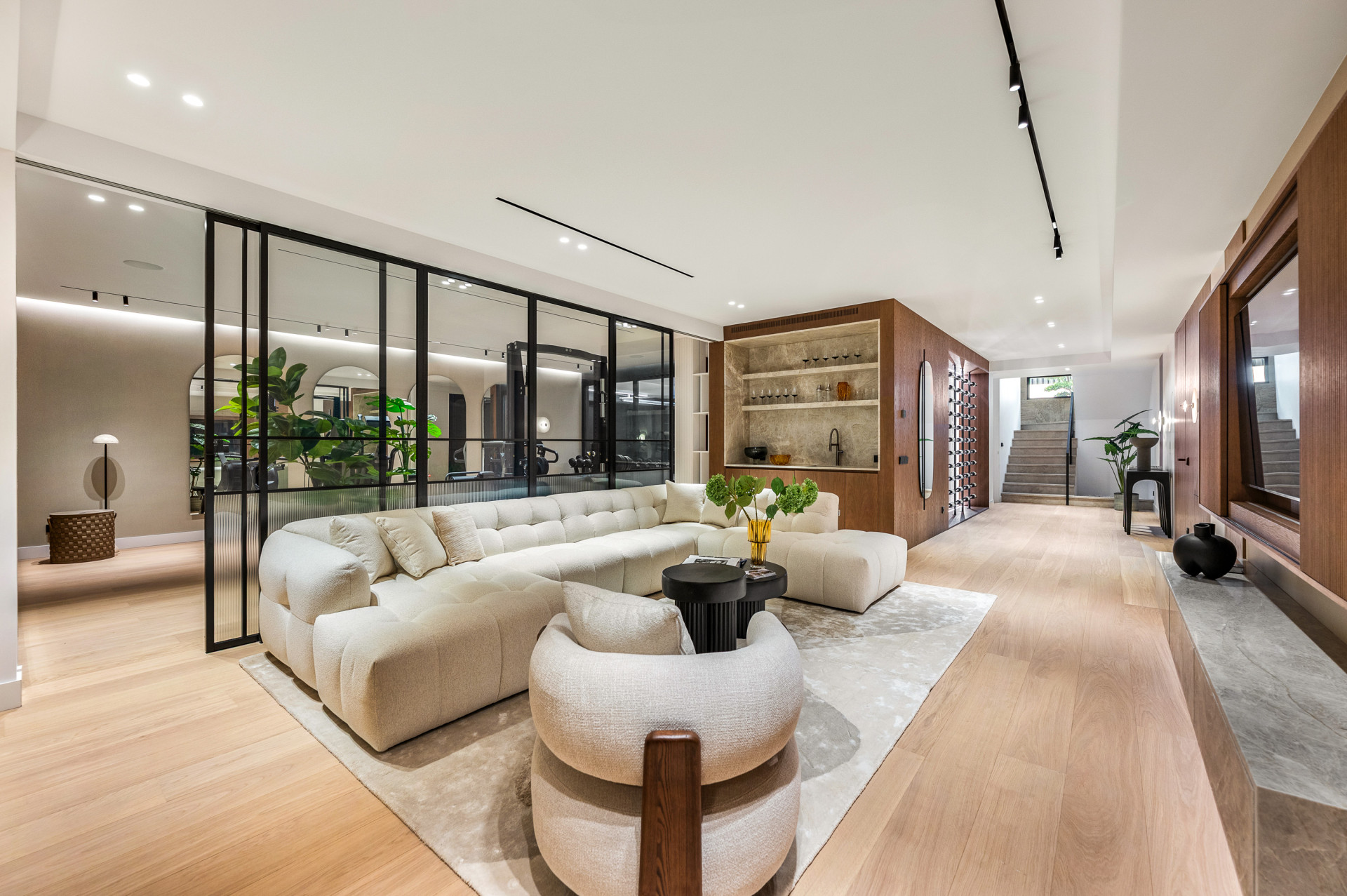  Image of Villa - 6 Bedrooms - 8 Bathrooms for sale in Malaga-Marbella-Spain, Image 39