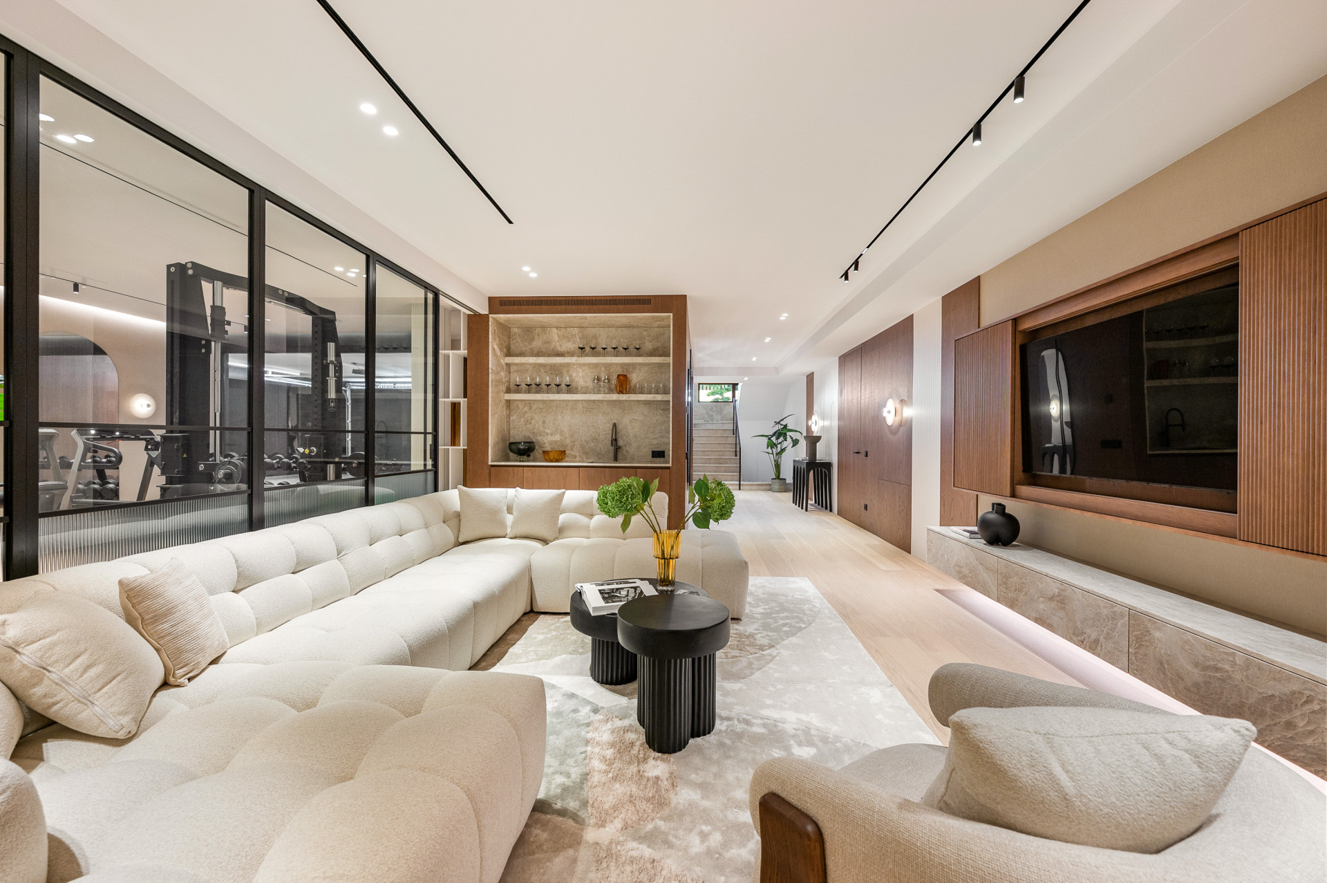  Image of Villa - 6 Bedrooms - 8 Bathrooms for sale in Malaga-Marbella-Spain, Image 40