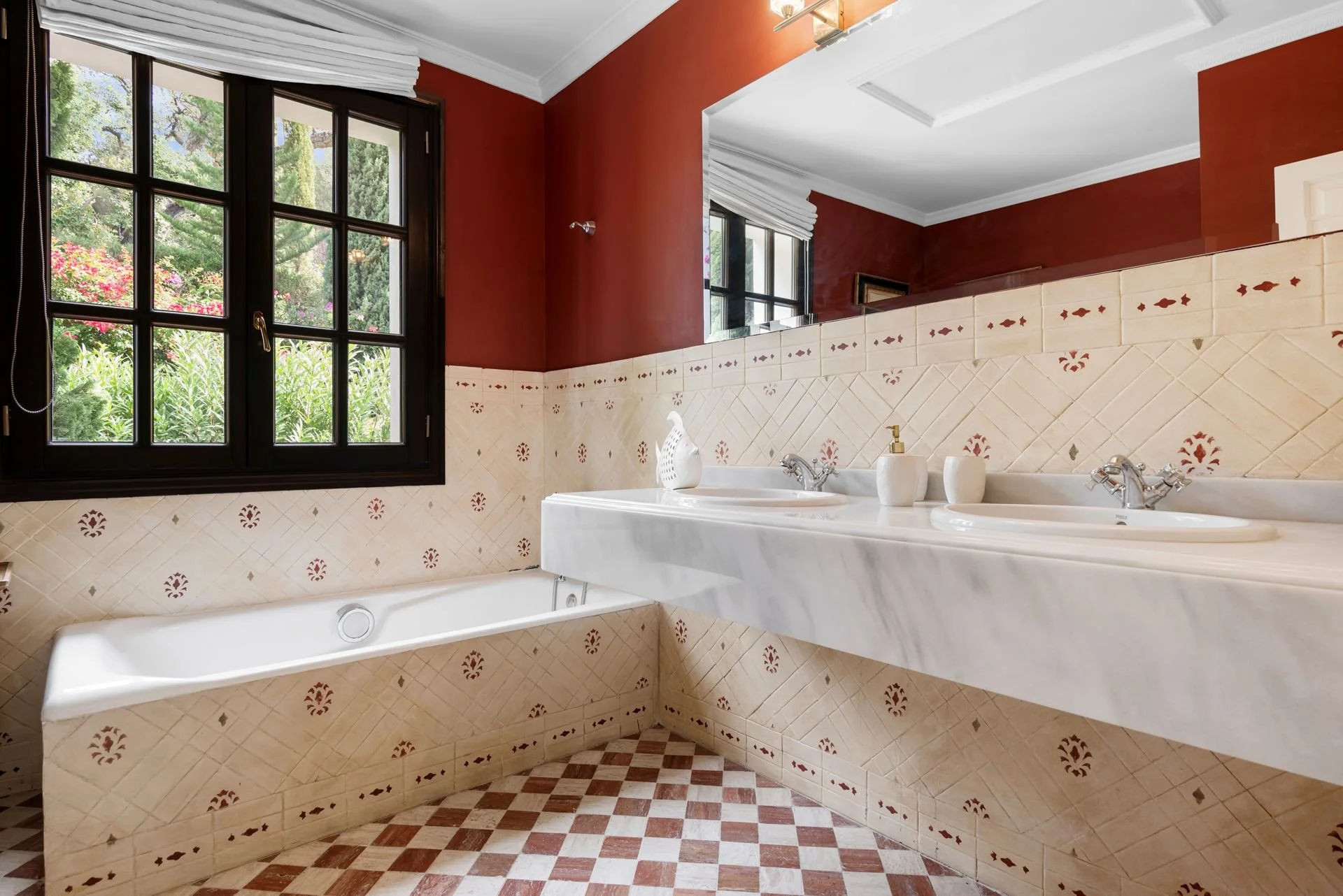 Image of Villa - 7 Bedrooms - 7 Bathrooms for sale in Malaga-Benahavis-Spain, Image 29