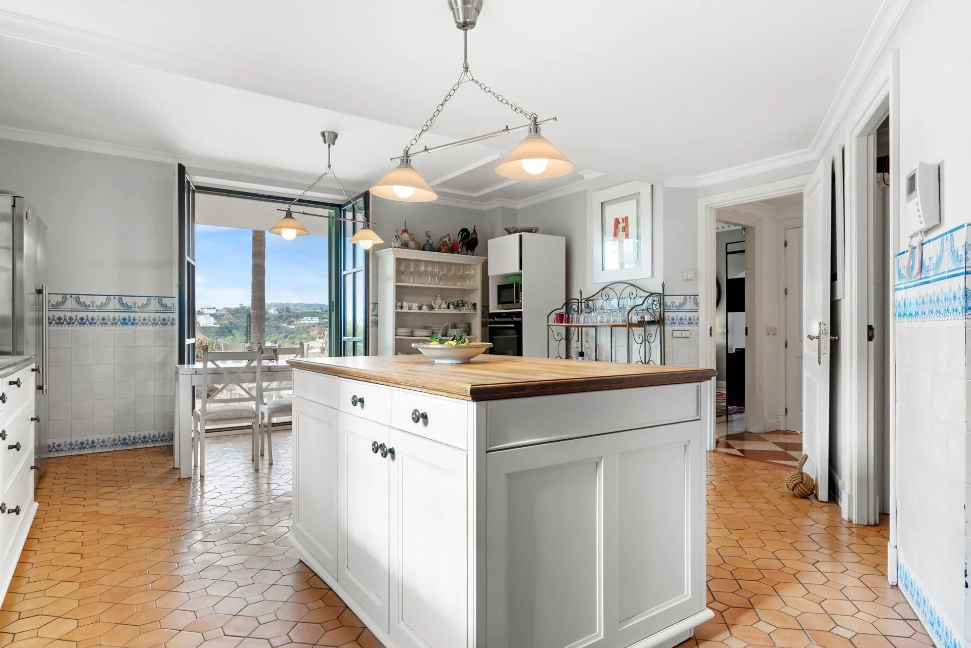  Image of Villa - 7 Bedrooms - 7 Bathrooms for sale in Malaga-Benahavis-Spain, Image 10
