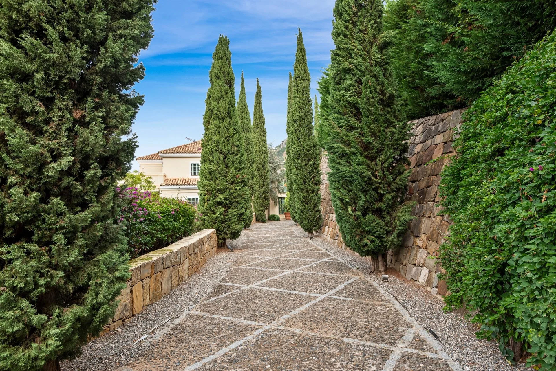  Image of Villa - 7 Bedrooms - 7 Bathrooms for sale in Malaga-Benahavis-Spain, Image 46