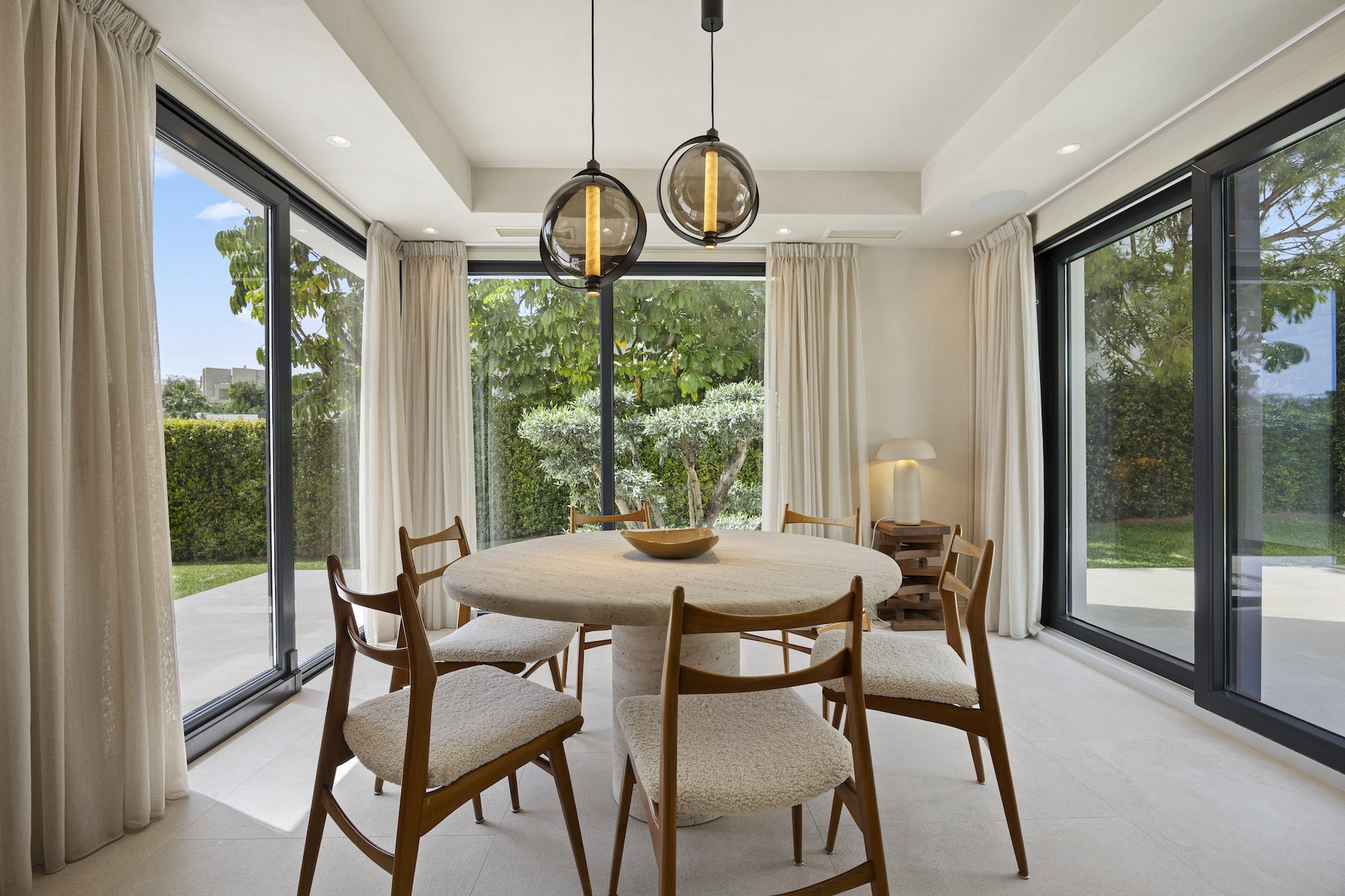  Image of Villa - 4 Bedrooms - 4 Bathrooms for sale in Malaga-Benahavis-Spain, Image 22